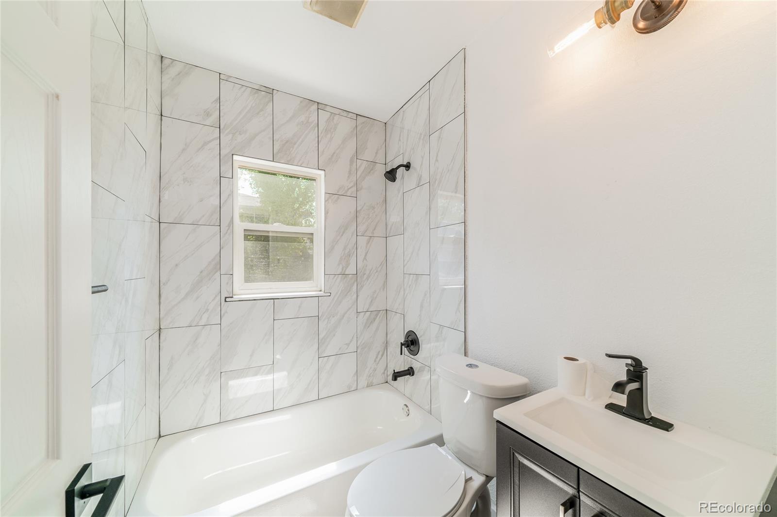 1711 S Williams Street