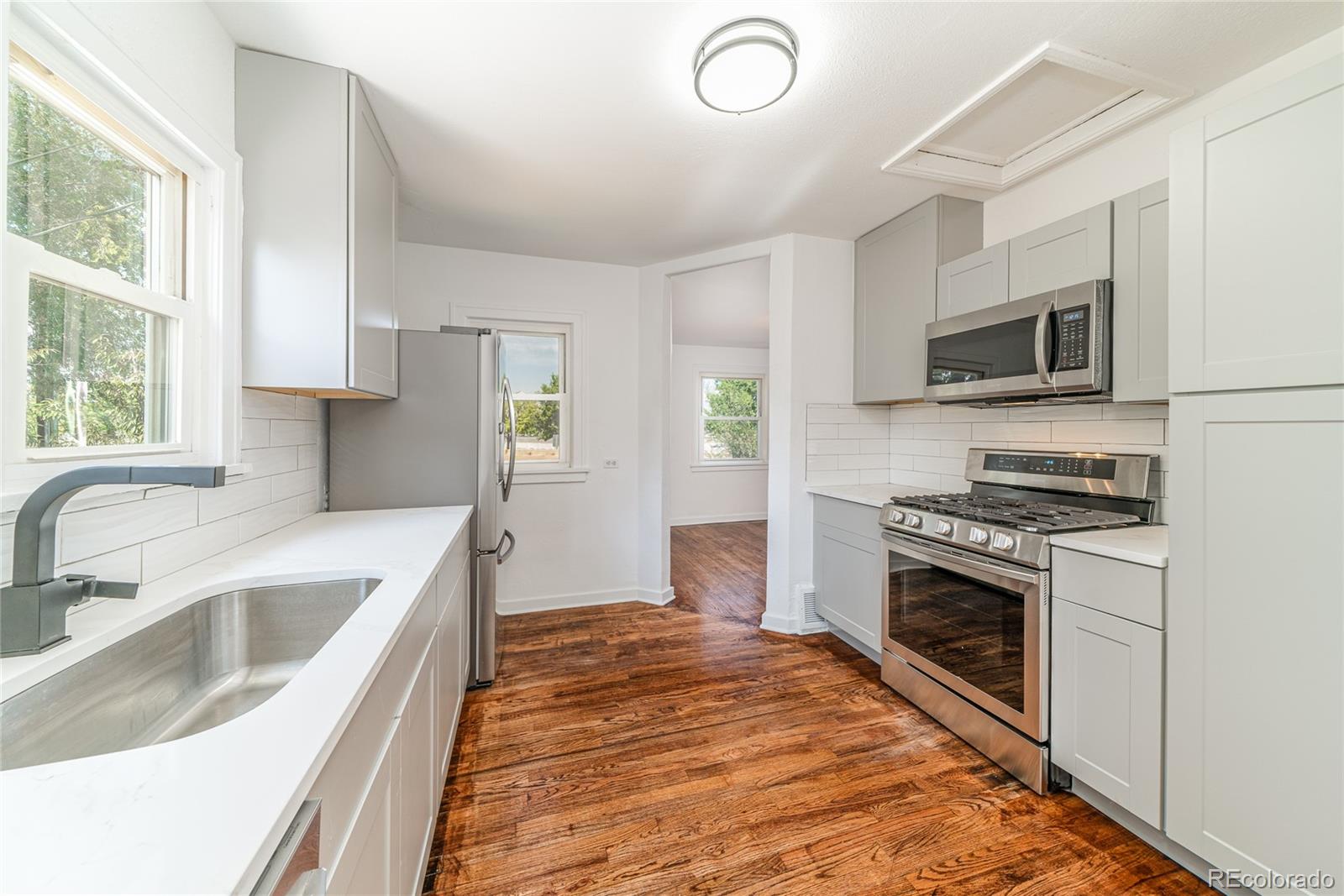 1711 S Williams Street