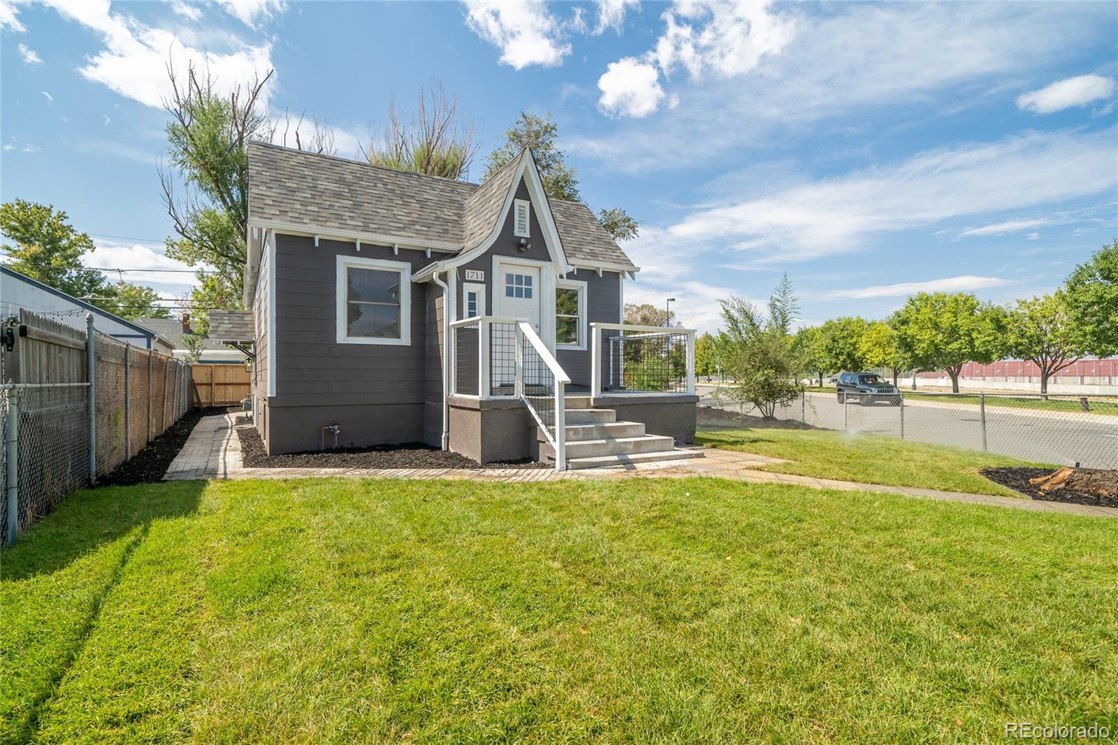 1711 S Williams Street