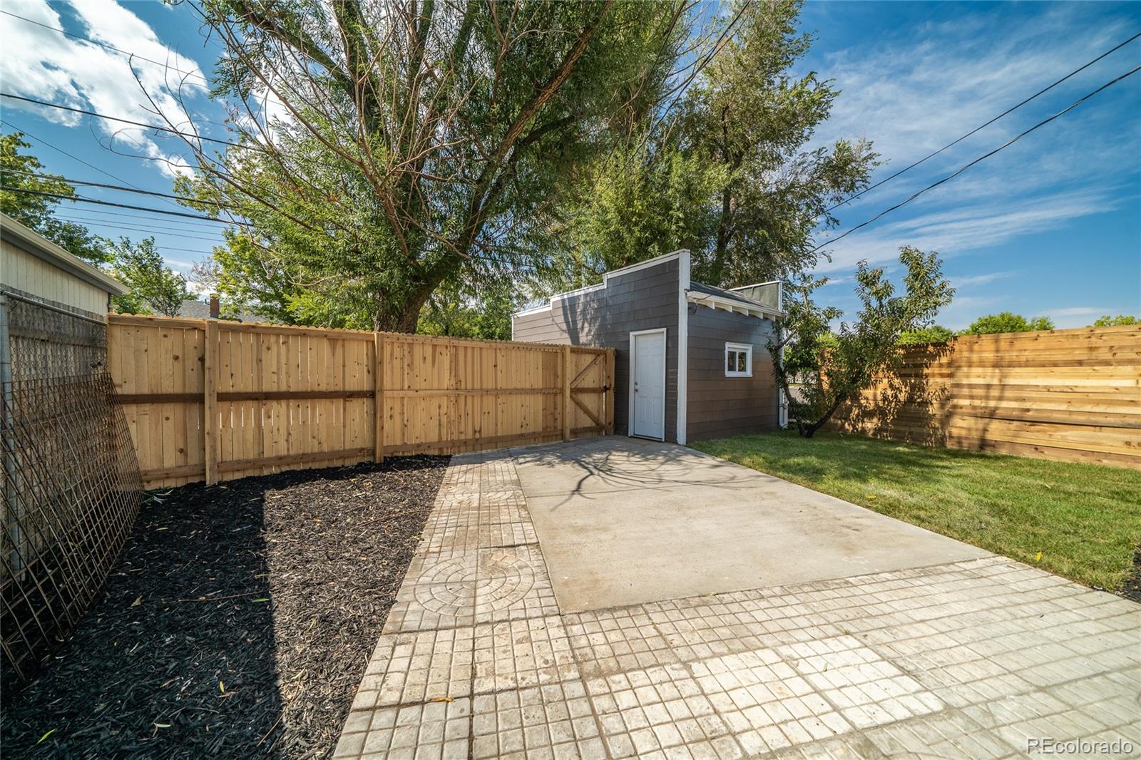 1711 S Williams Street