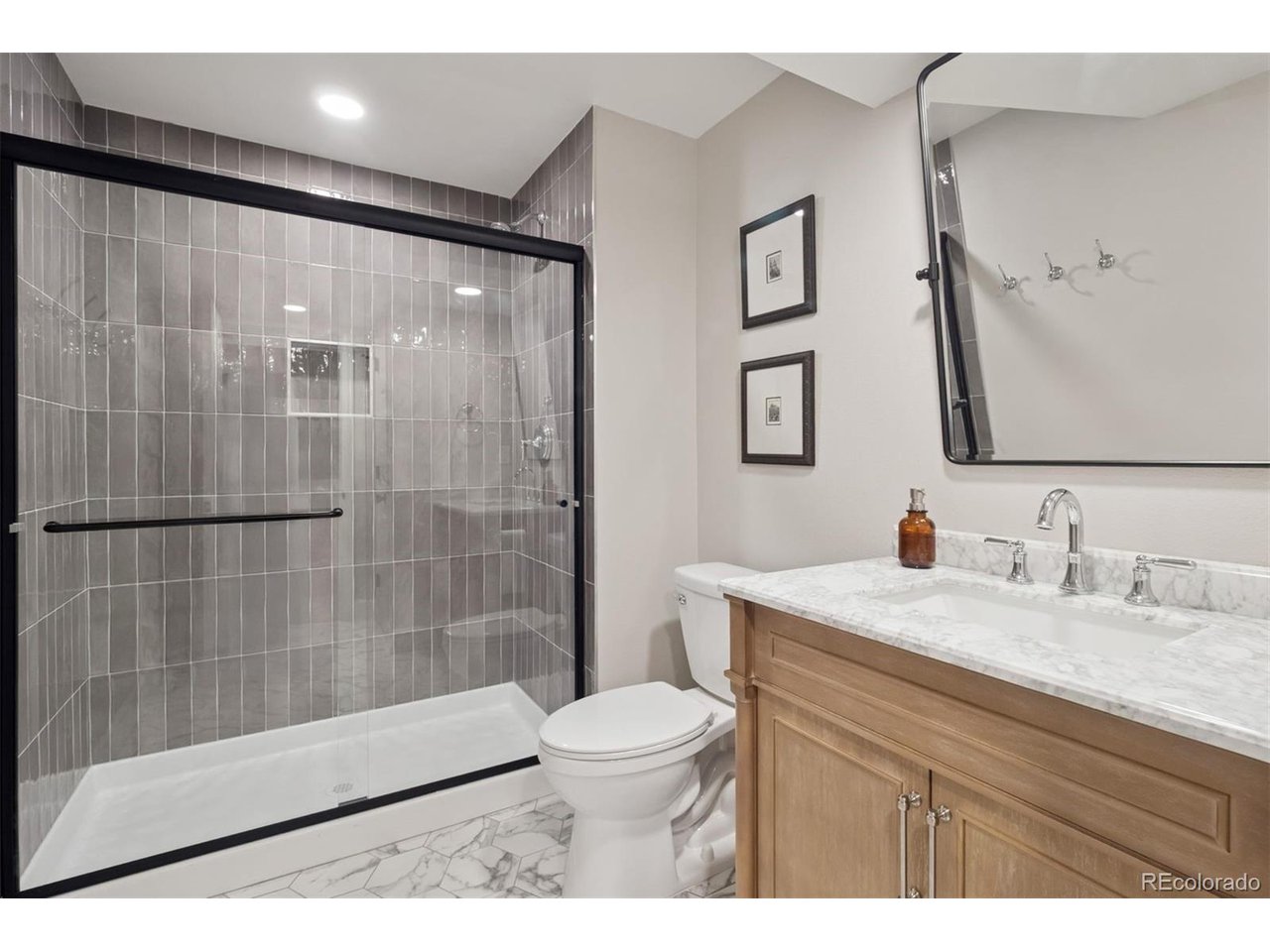 3566 E Meadow Creek Pl