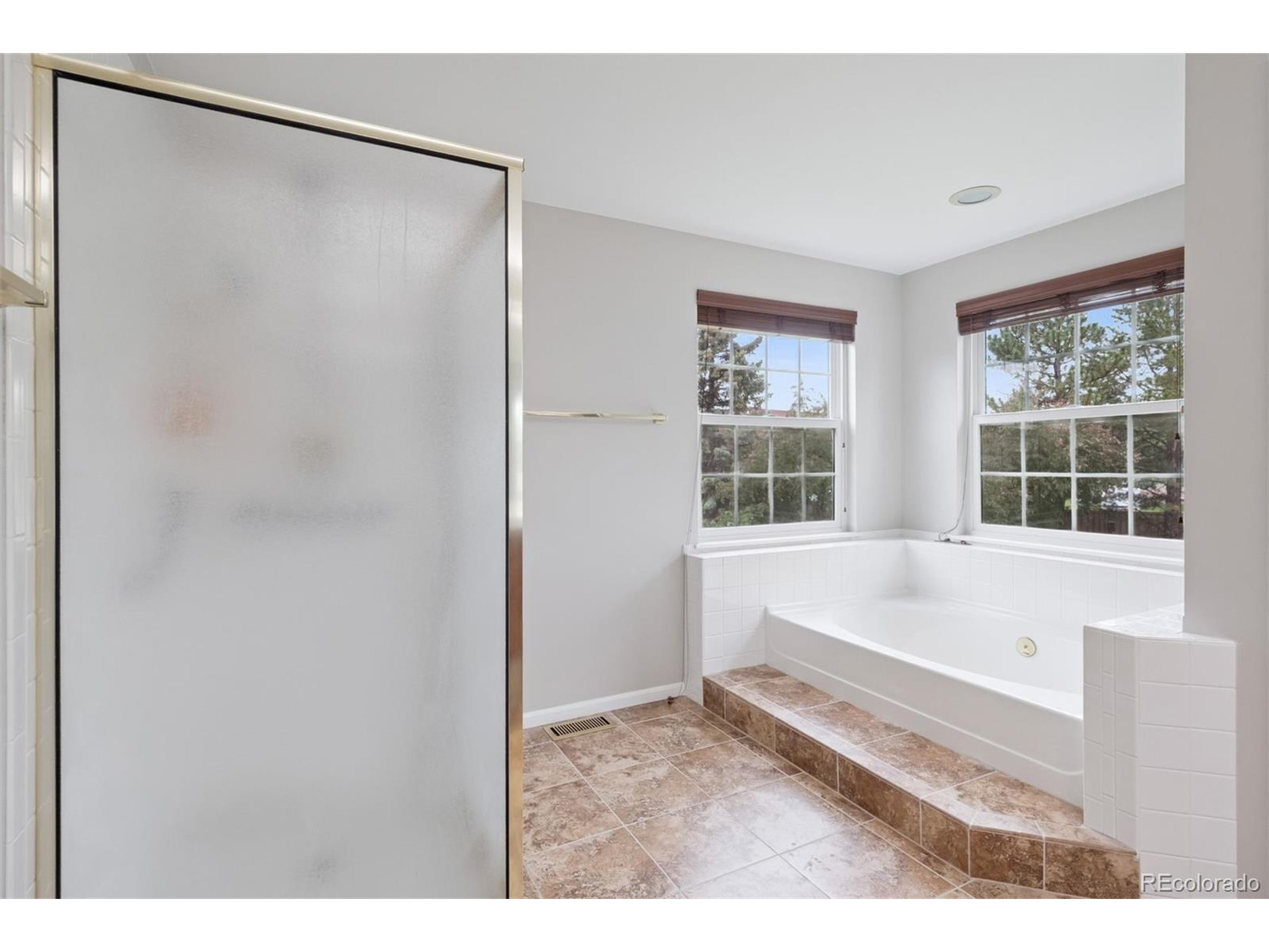 3566 E Meadow Creek Pl