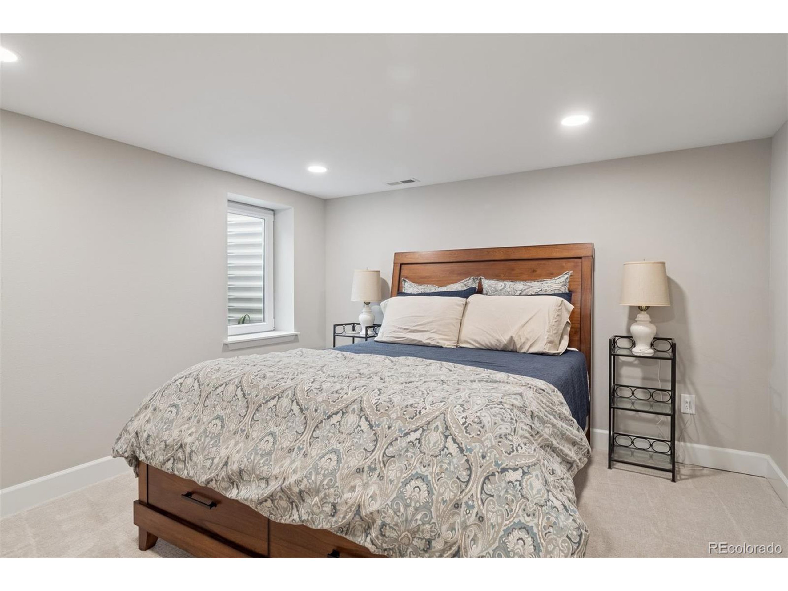 3566 E Meadow Creek Pl