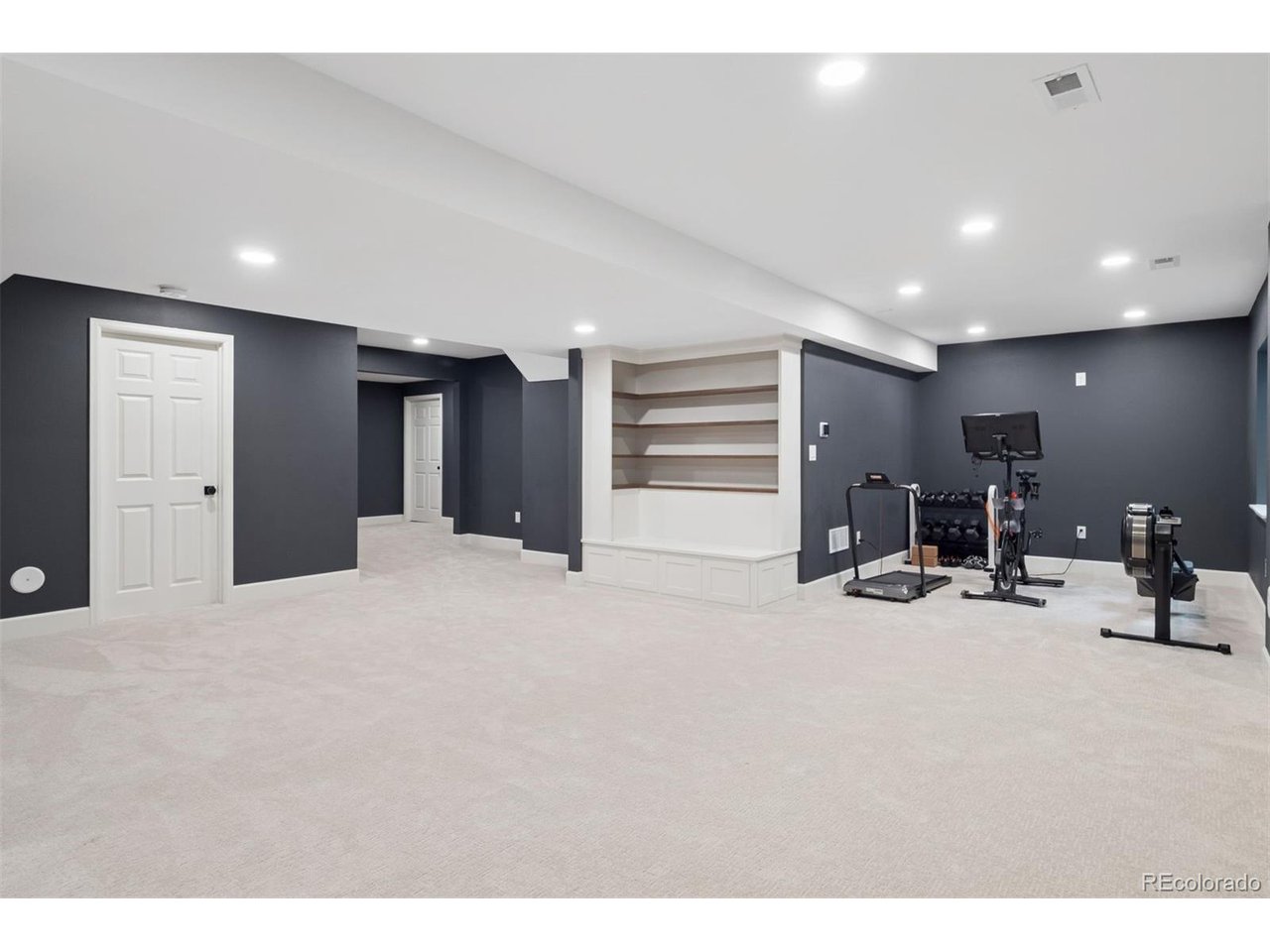 3566 E Meadow Creek Pl