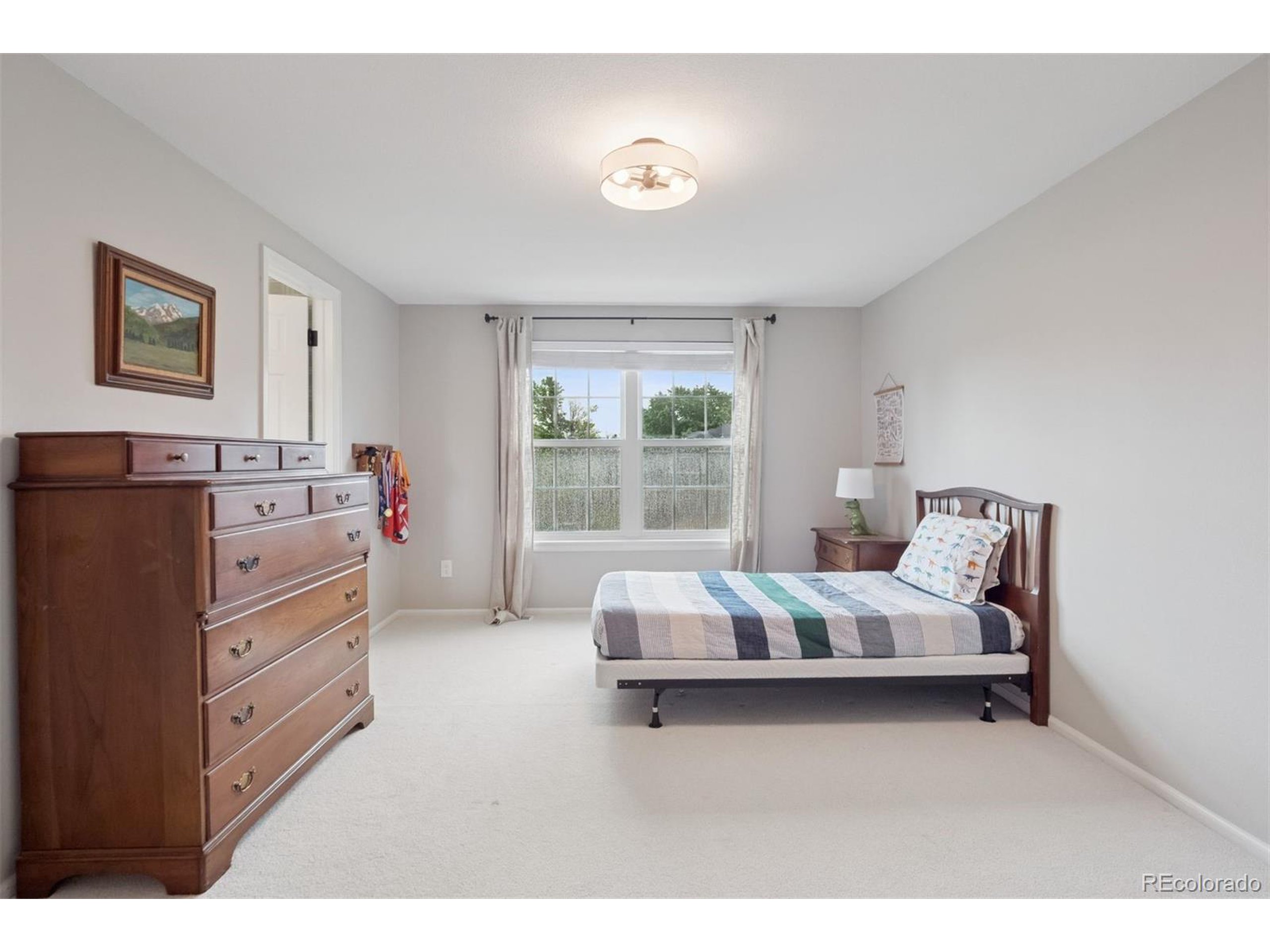 3566 E Meadow Creek Pl