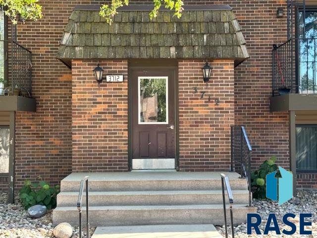 3712 S Terry Ave Unit: 302