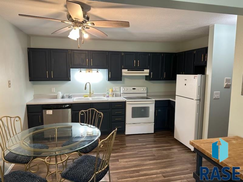 3712 S Terry Ave Unit: 302