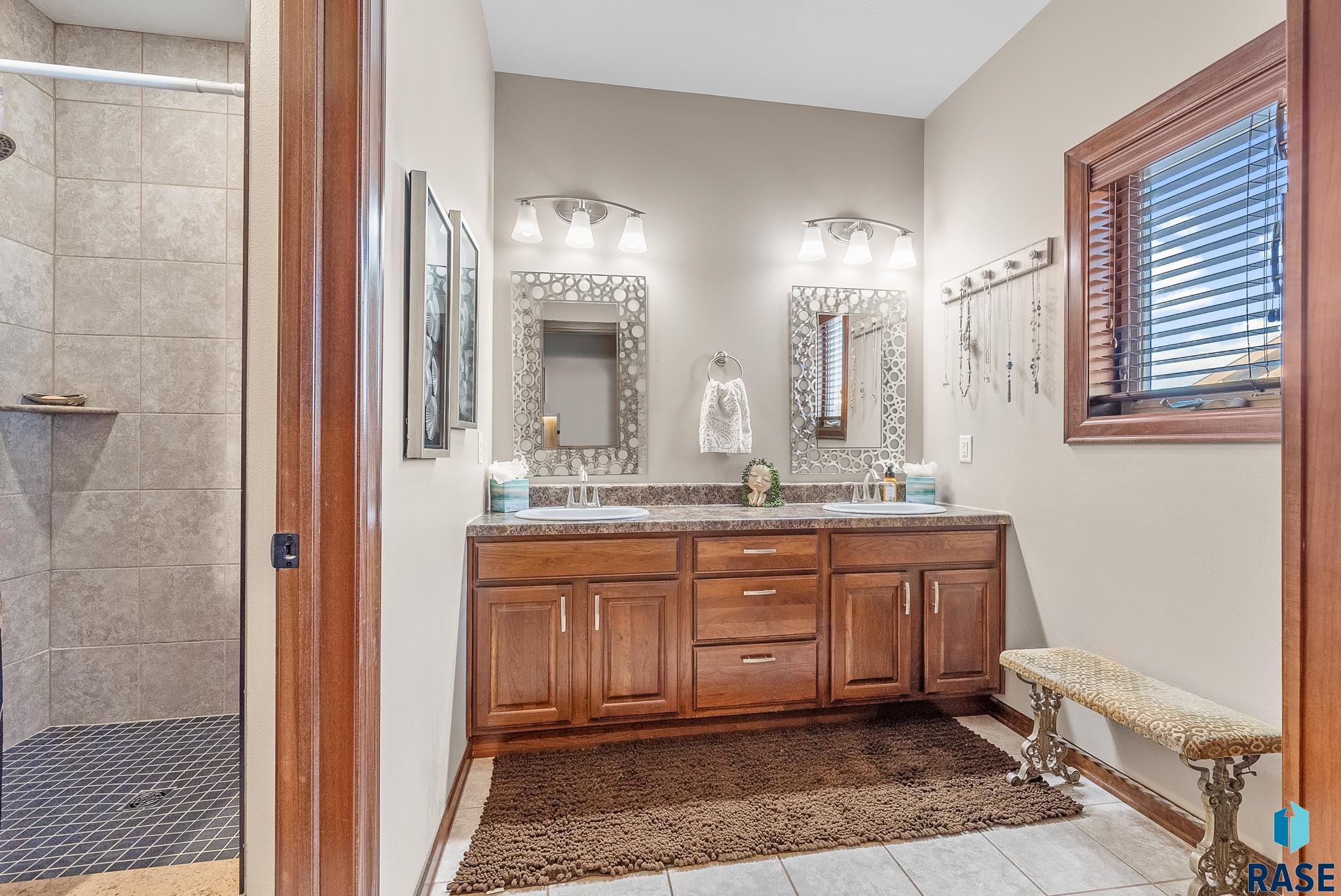 8105 S Seven Oaks Dr