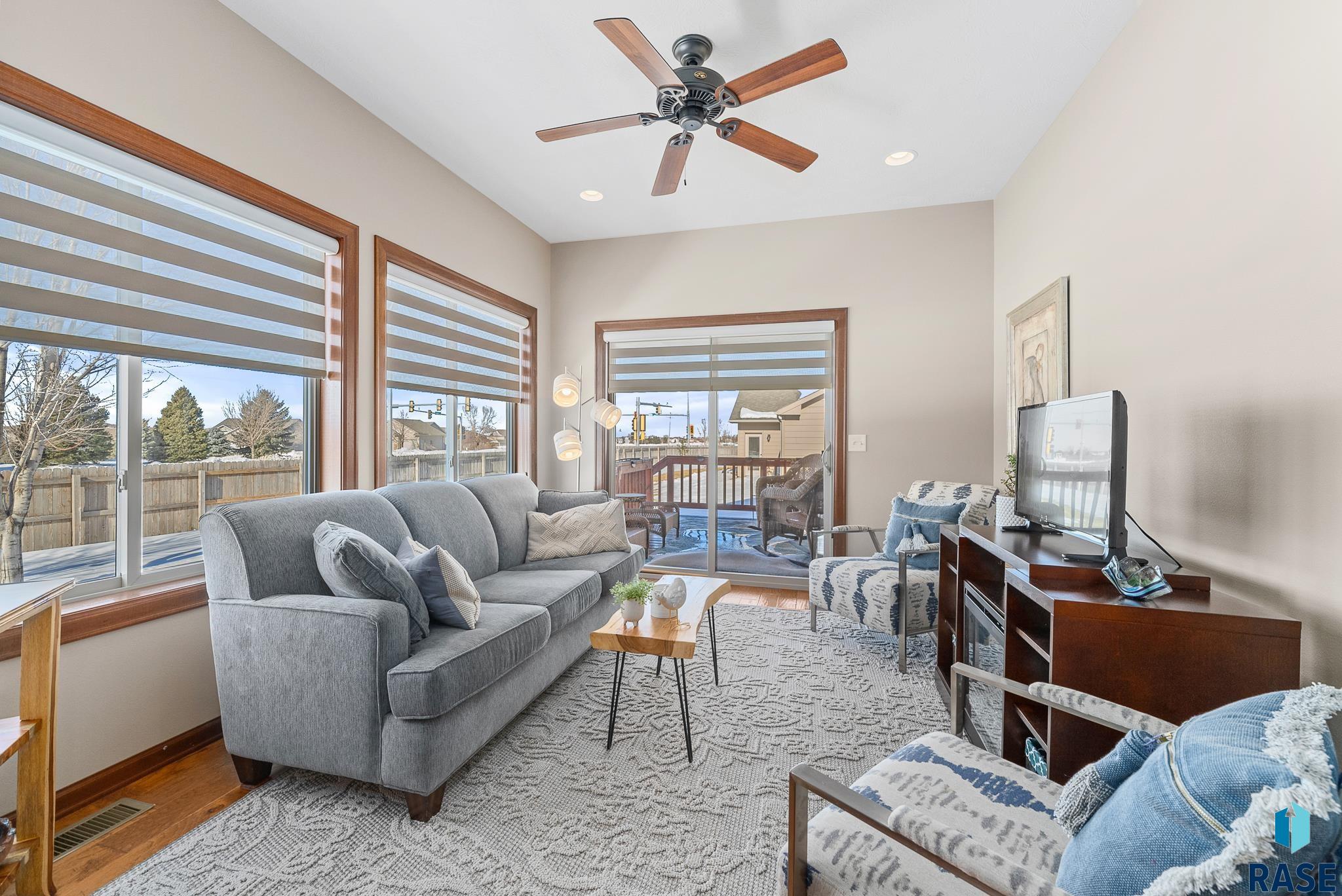 8105 S Seven Oaks Dr