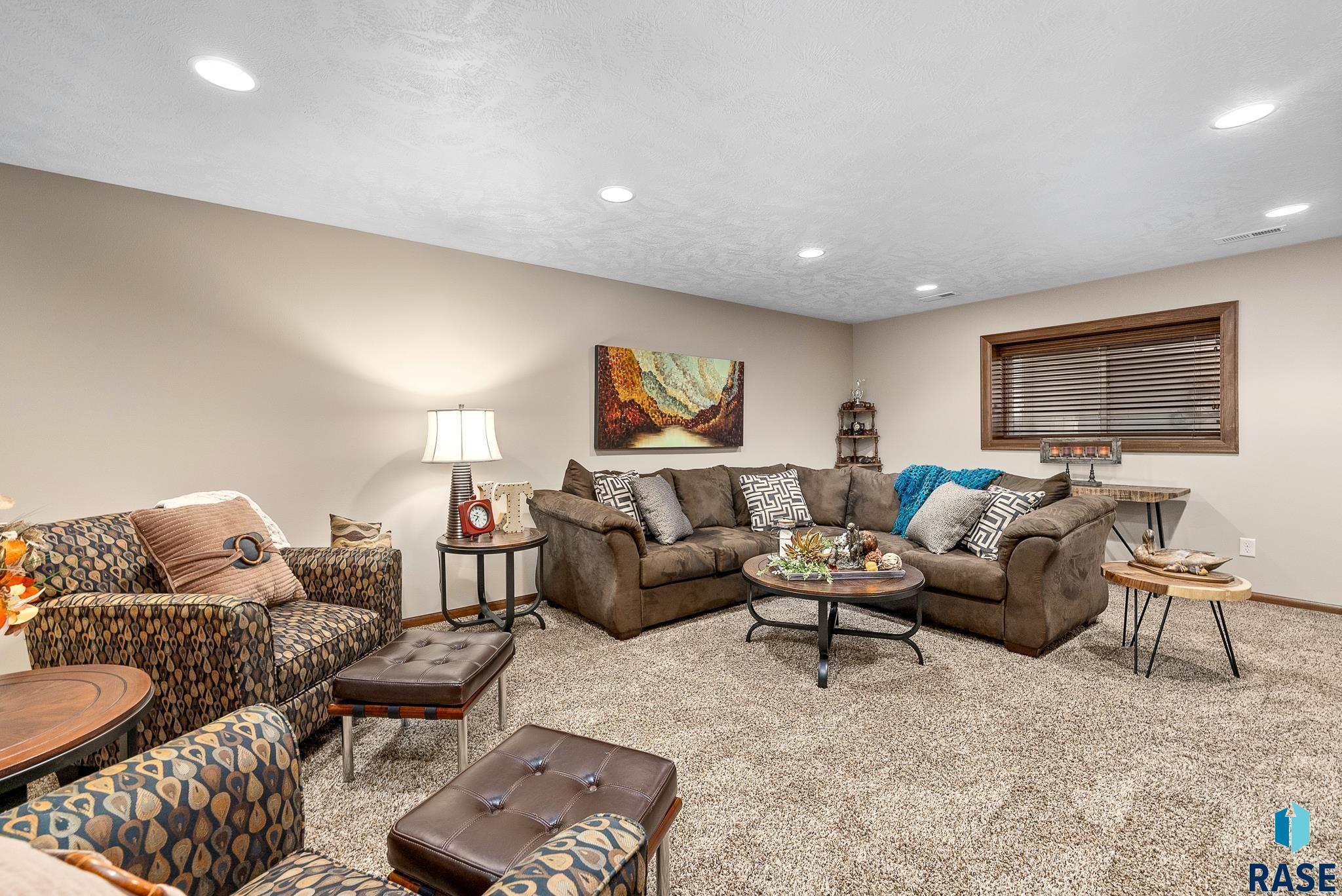 8105 S Seven Oaks Dr