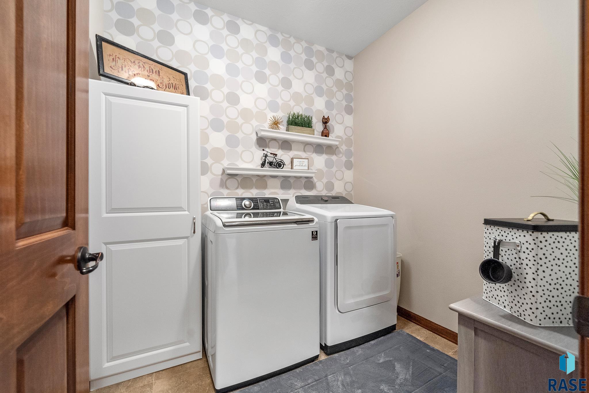 8105 S Seven Oaks Dr