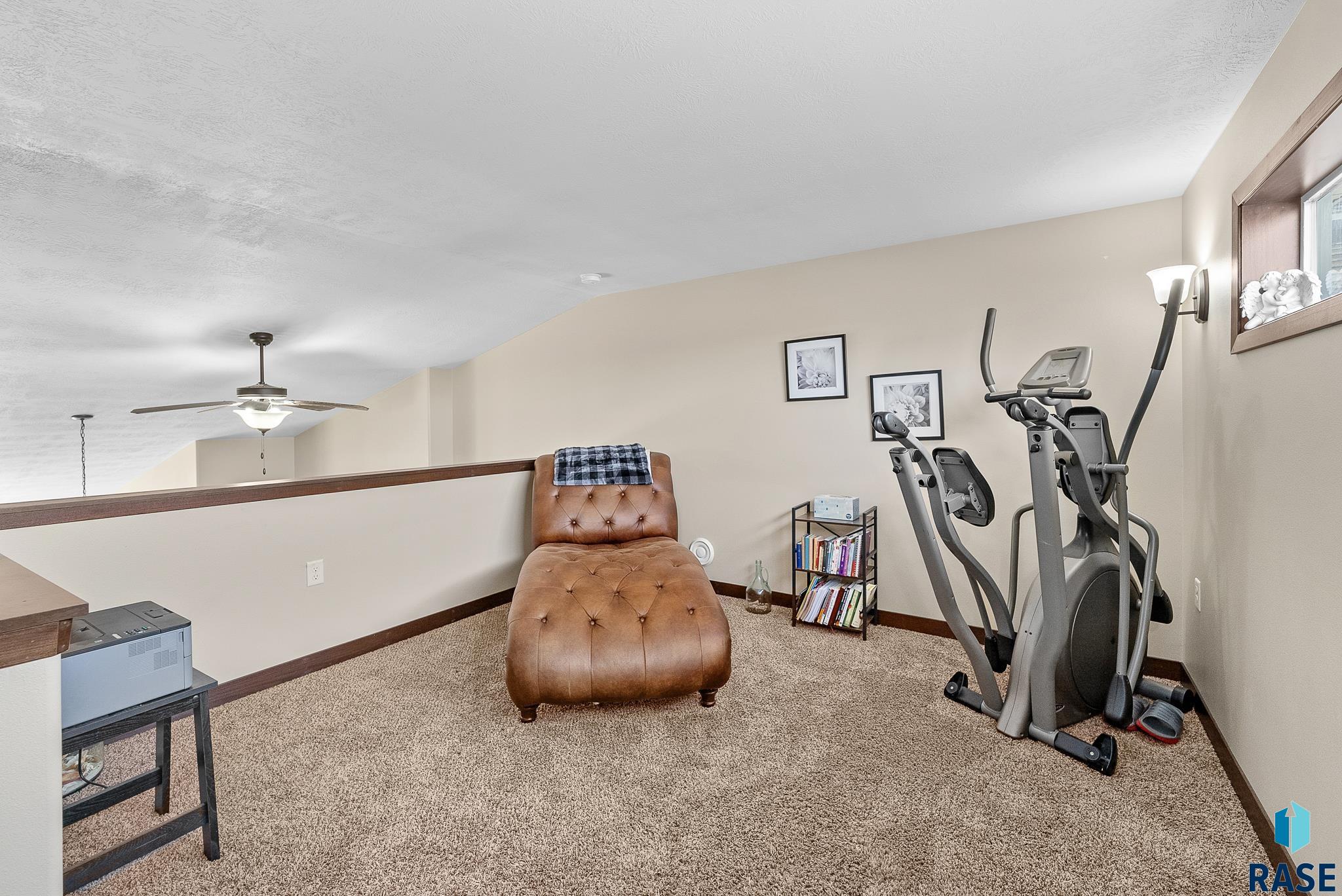 749 E El Dorado Dr