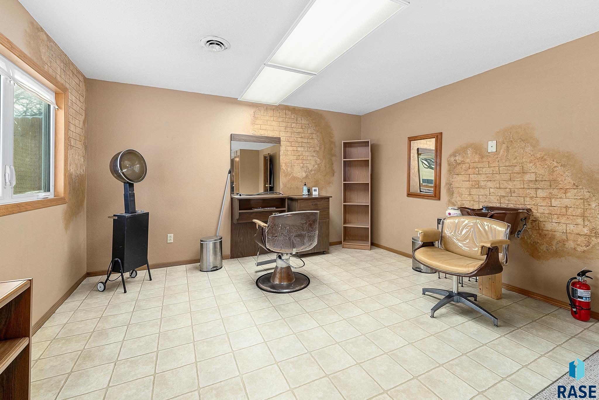 1920 S Alpine Ave