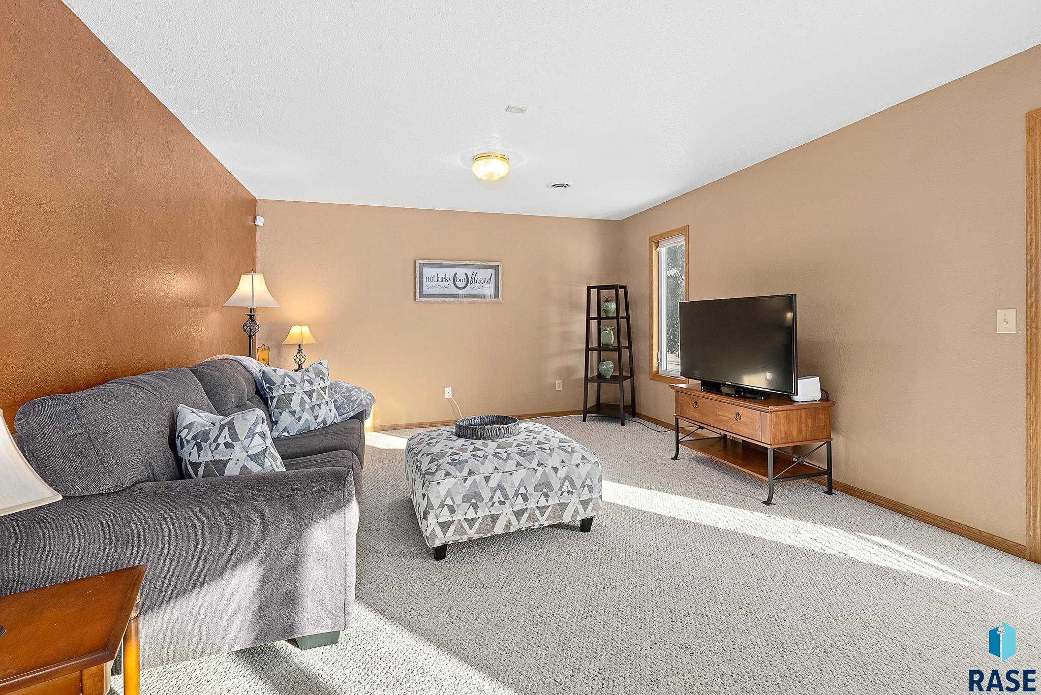 1920 S Alpine Ave