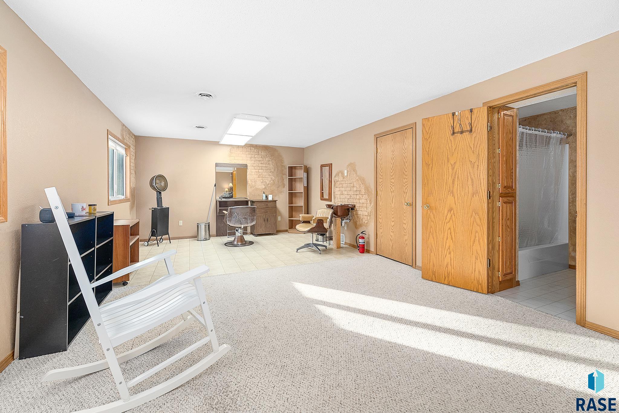 1920 S Alpine Ave