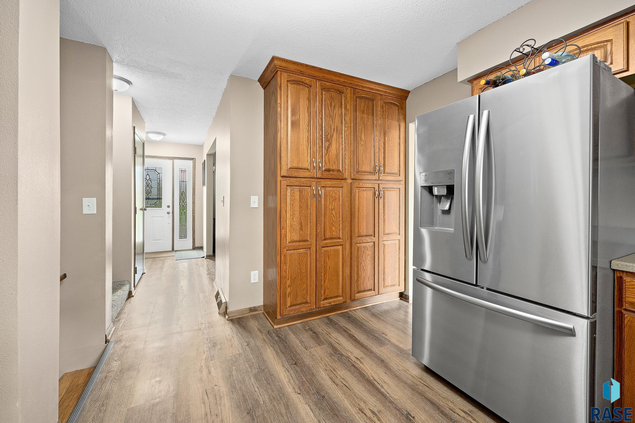 1704 Sylvan Cir