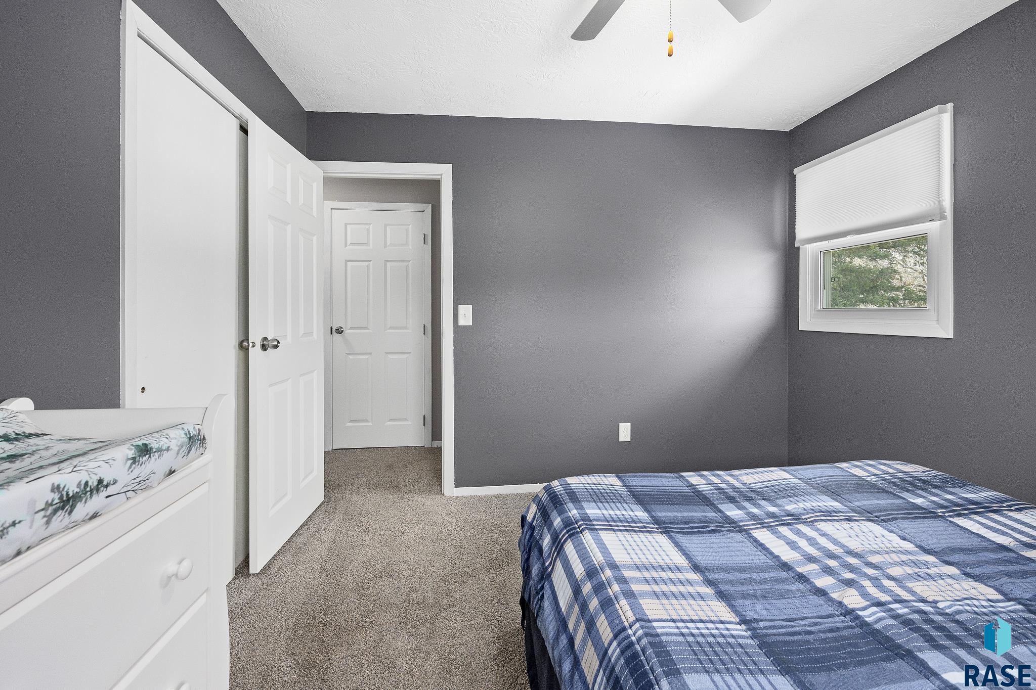 1704 Sylvan Cir
