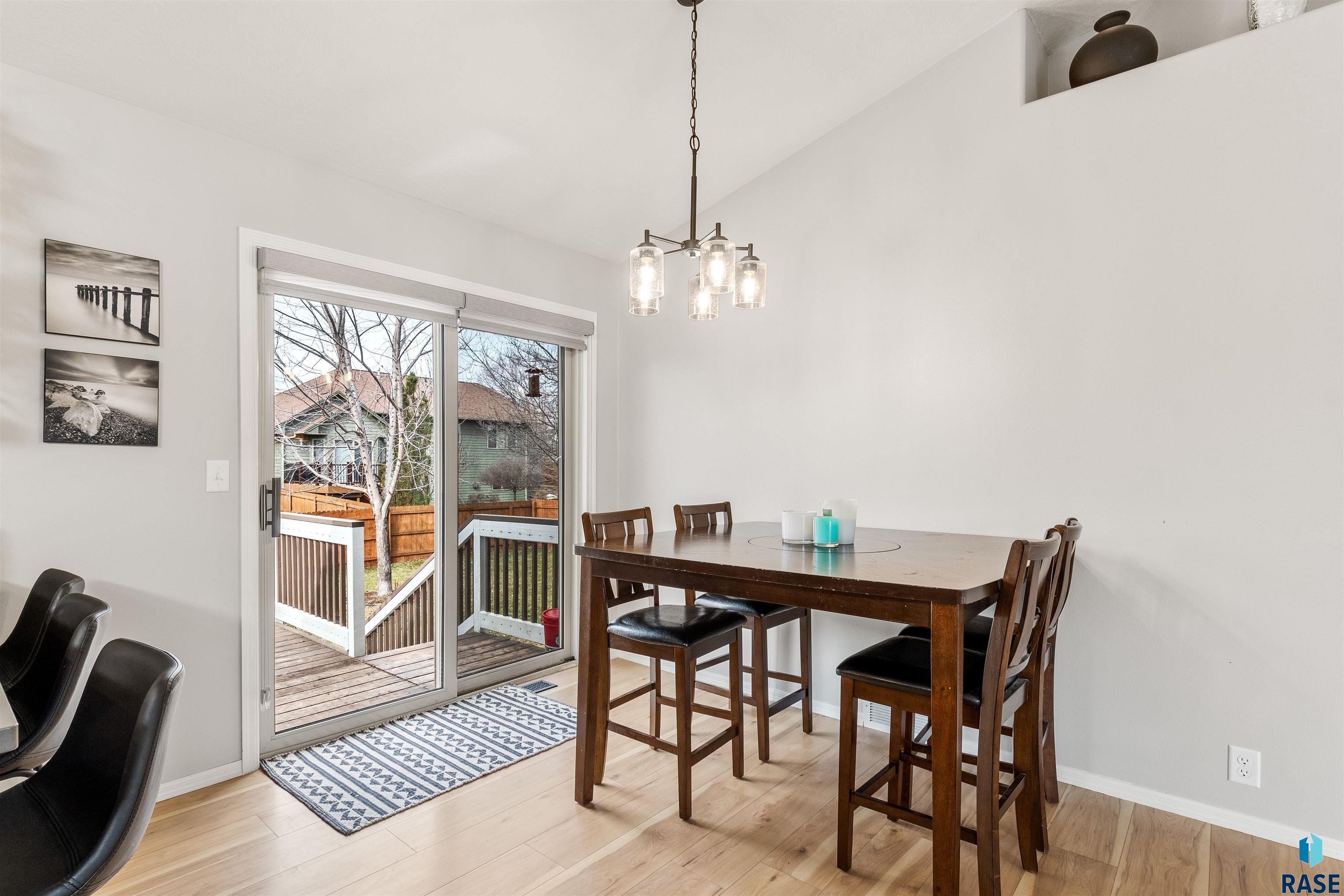 3421 S Moonflower Ave