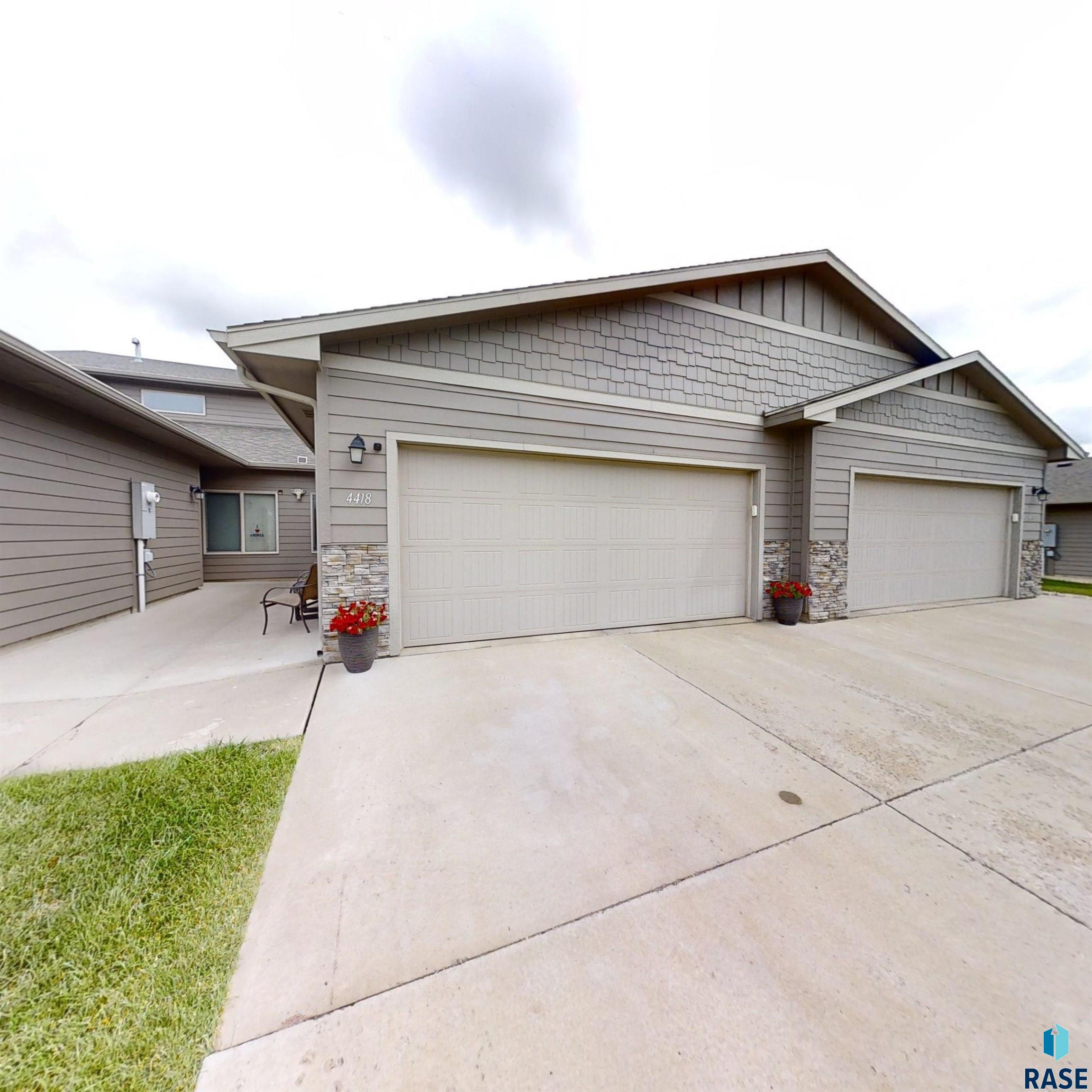 4418 W TOWNSLEY Pl
