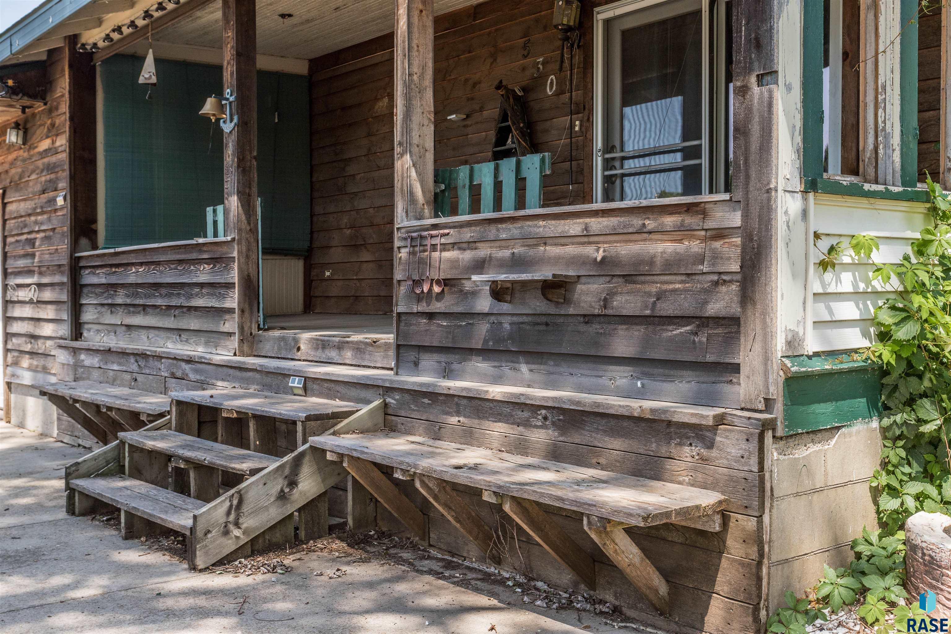 530 W Elm St