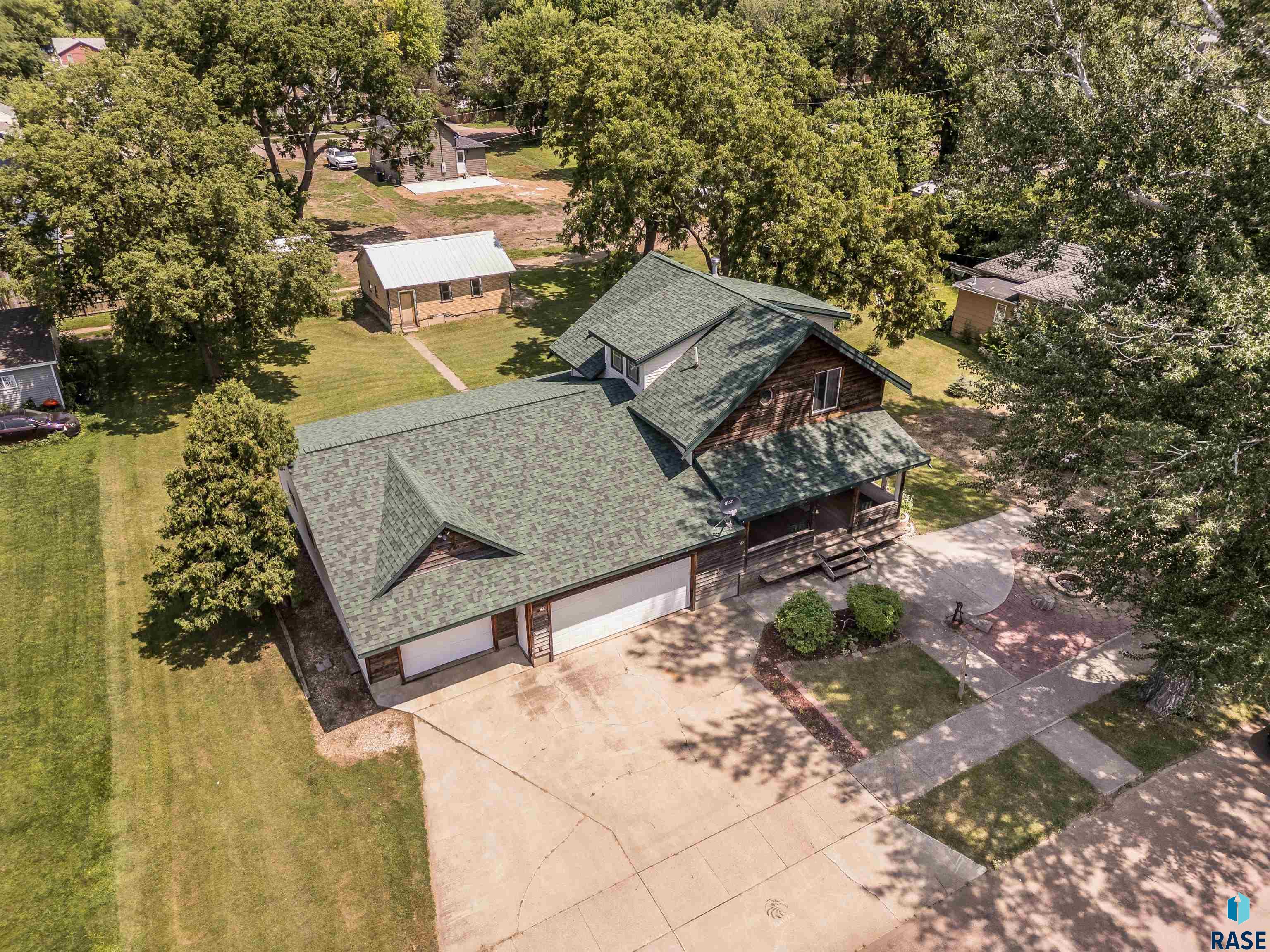 530 W Elm St