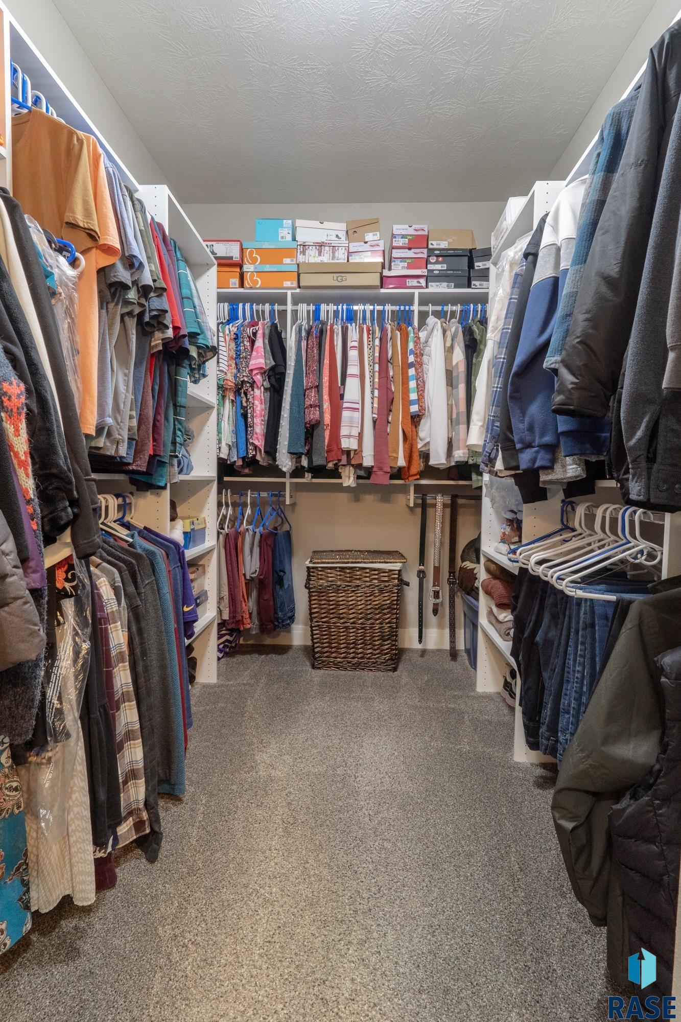 2420 E Tranquility Cir