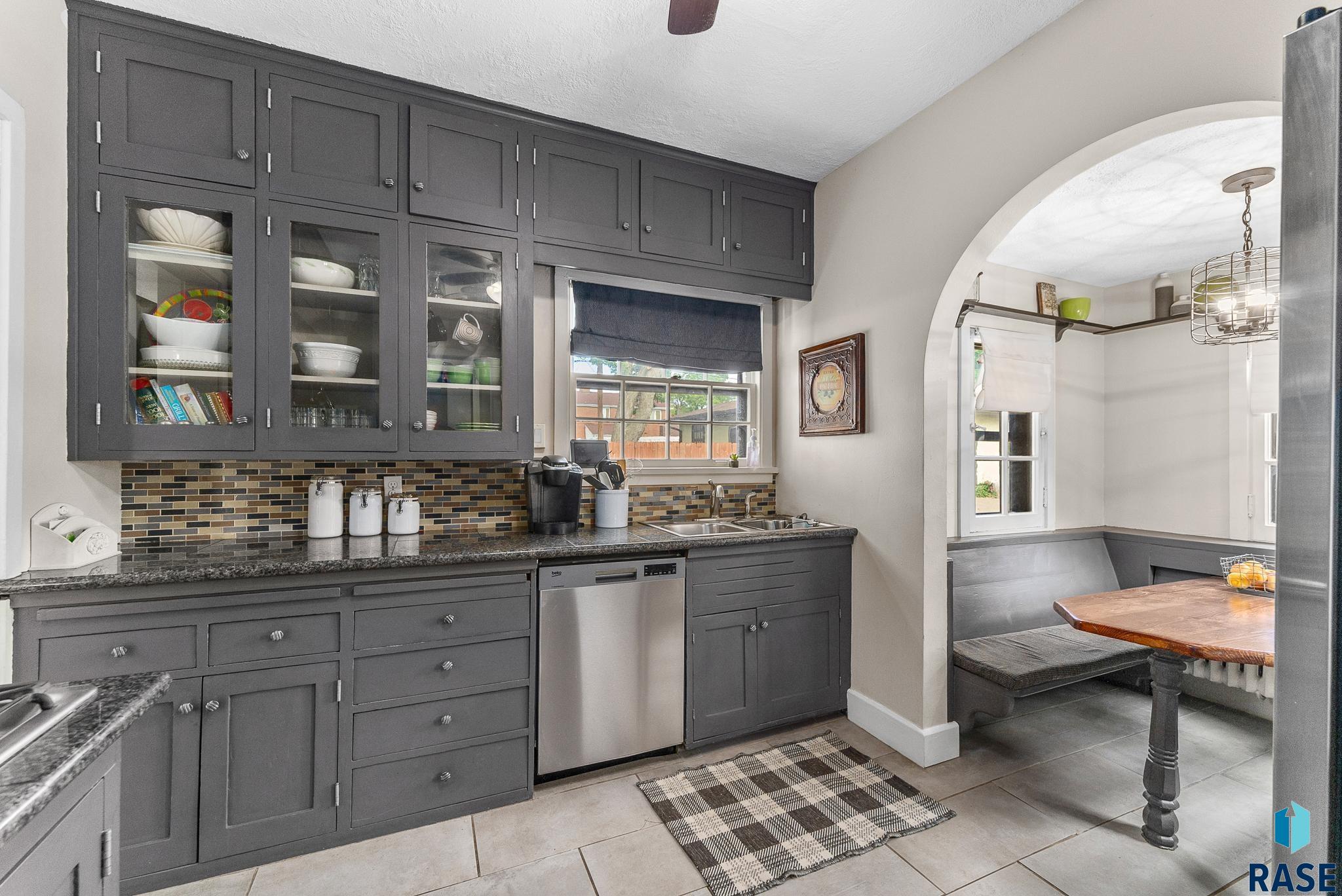 1717 S Spring Ave