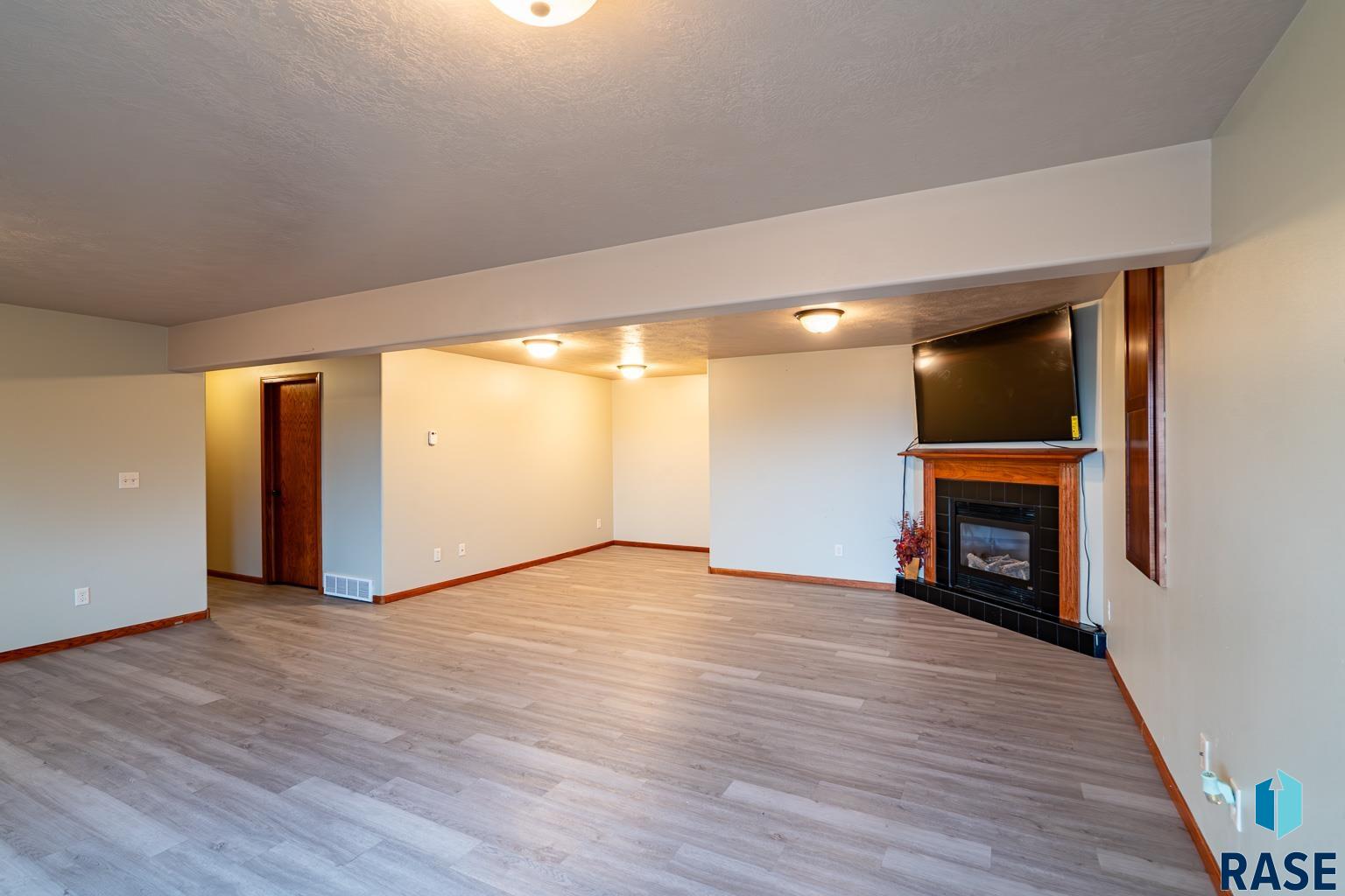 1204 N Archer Dr