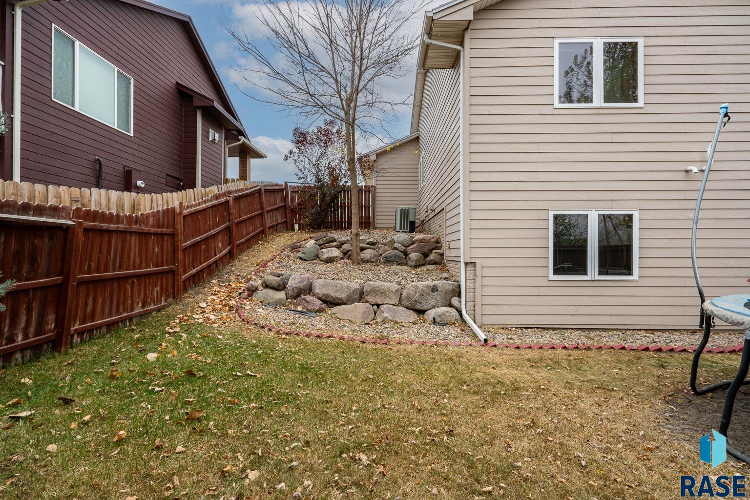 1204 N Archer Dr