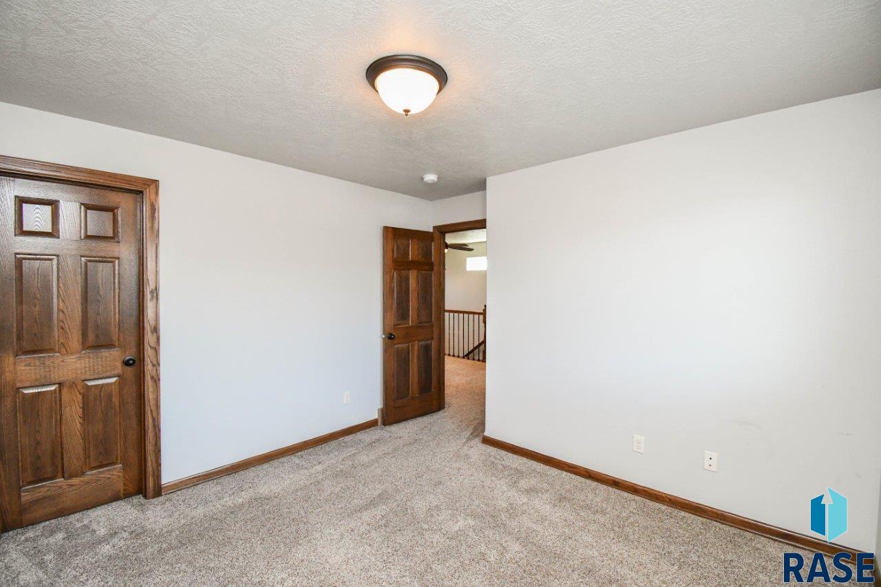 4007 S Grand Slam Ave