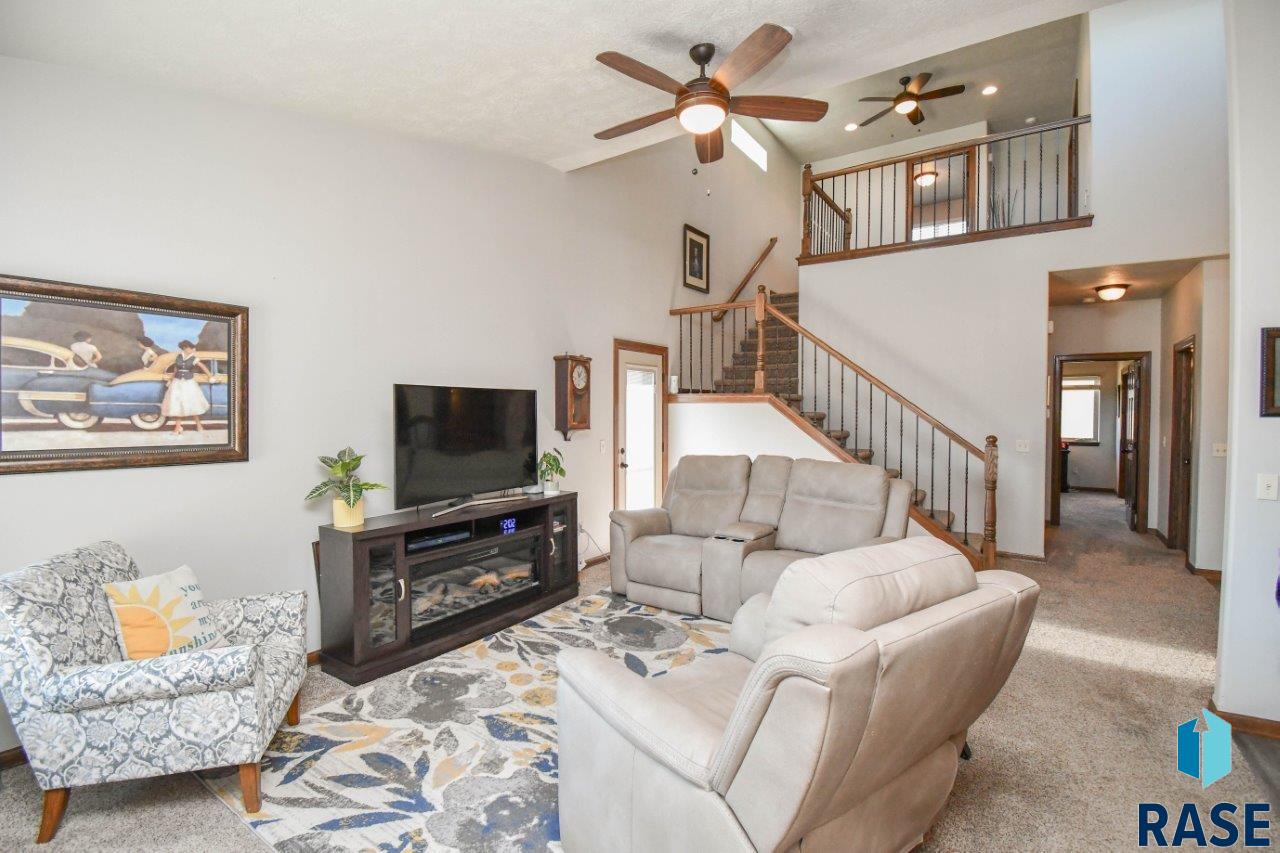 4007 S Grand Slam Ave