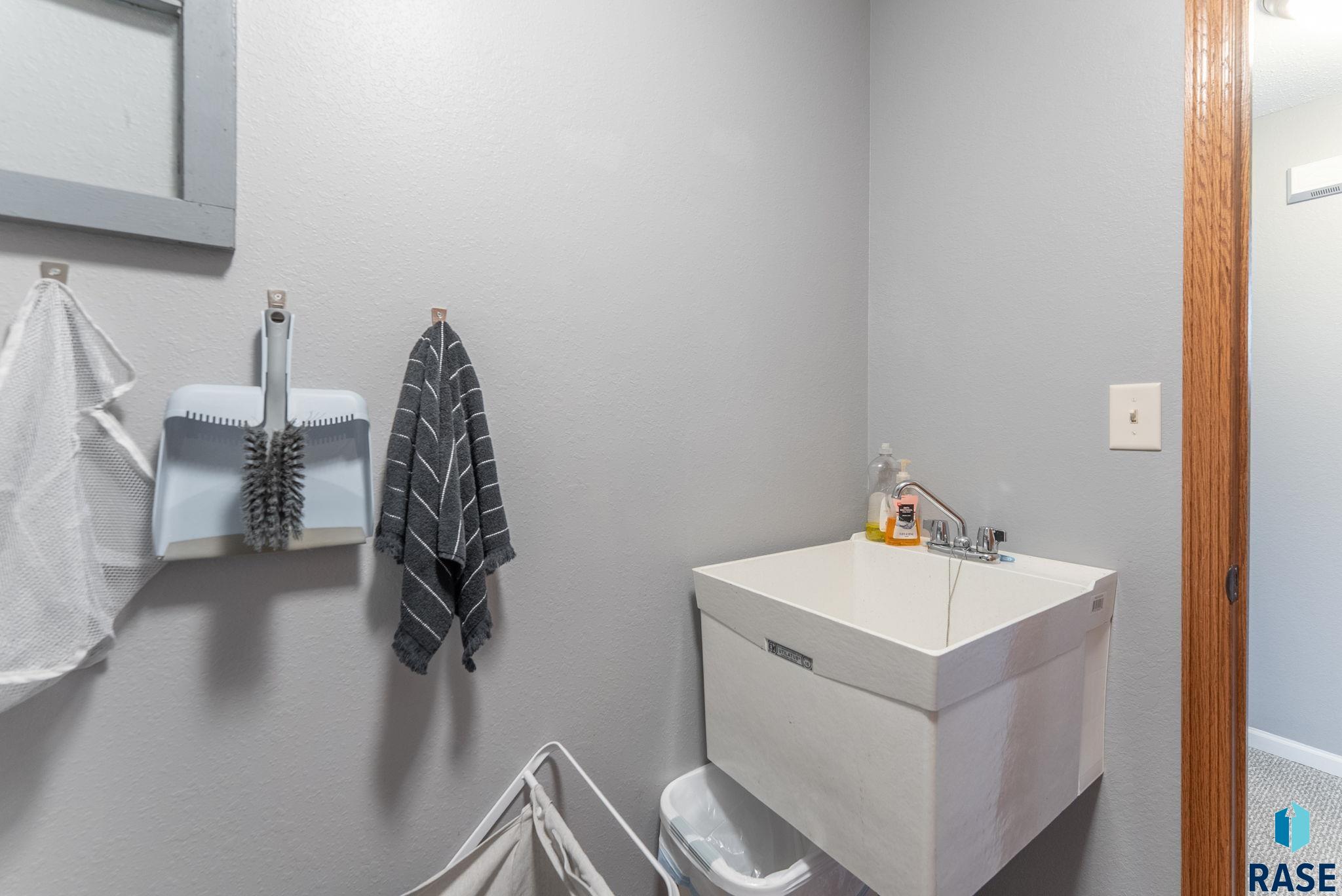 7660 S Rose Crest Ct