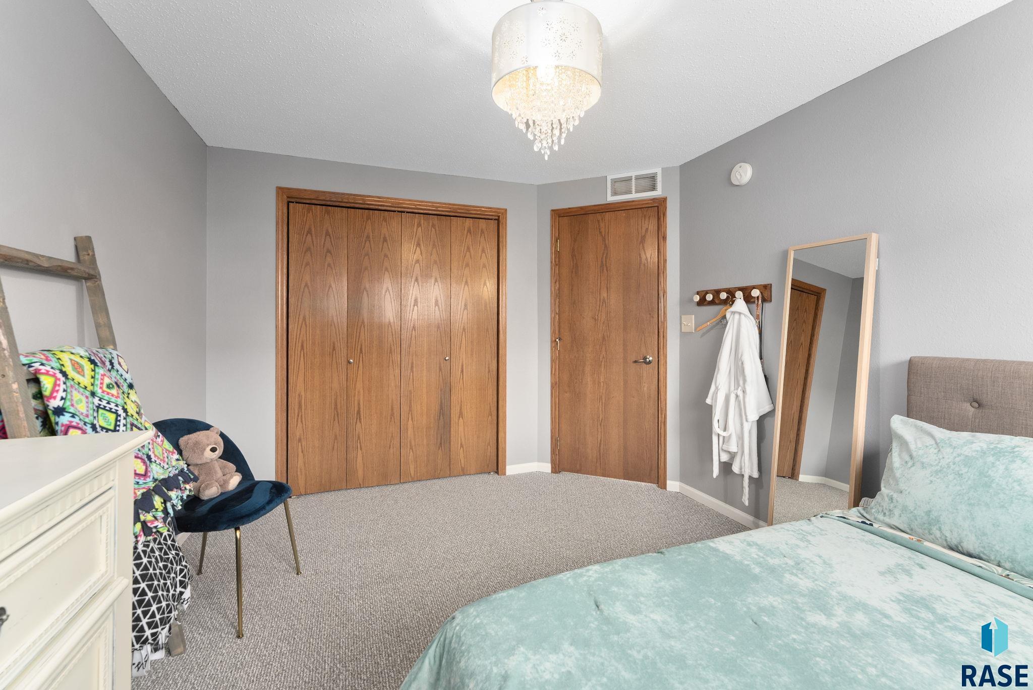 7660 S Rose Crest Ct