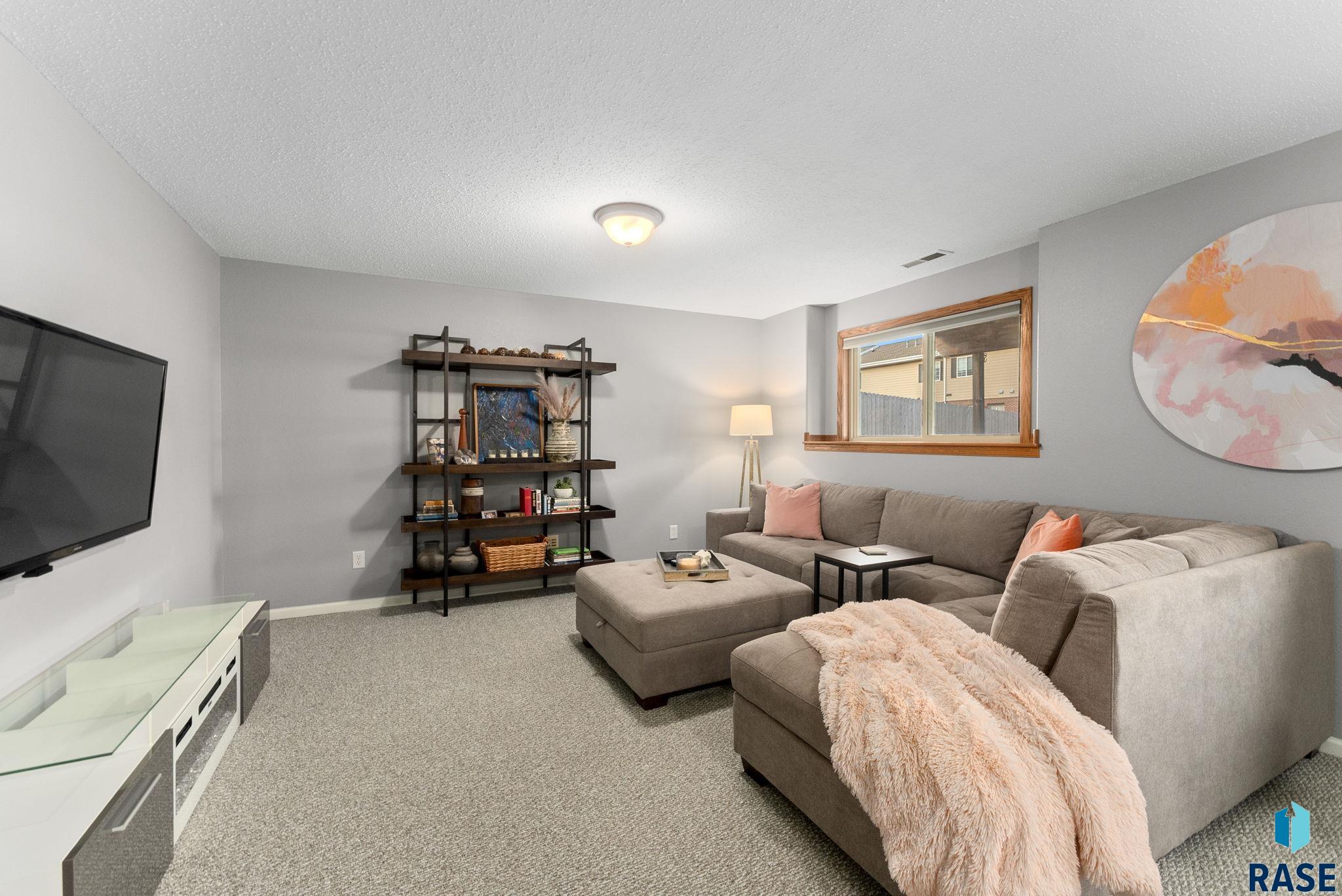 7660 S Rose Crest Ct