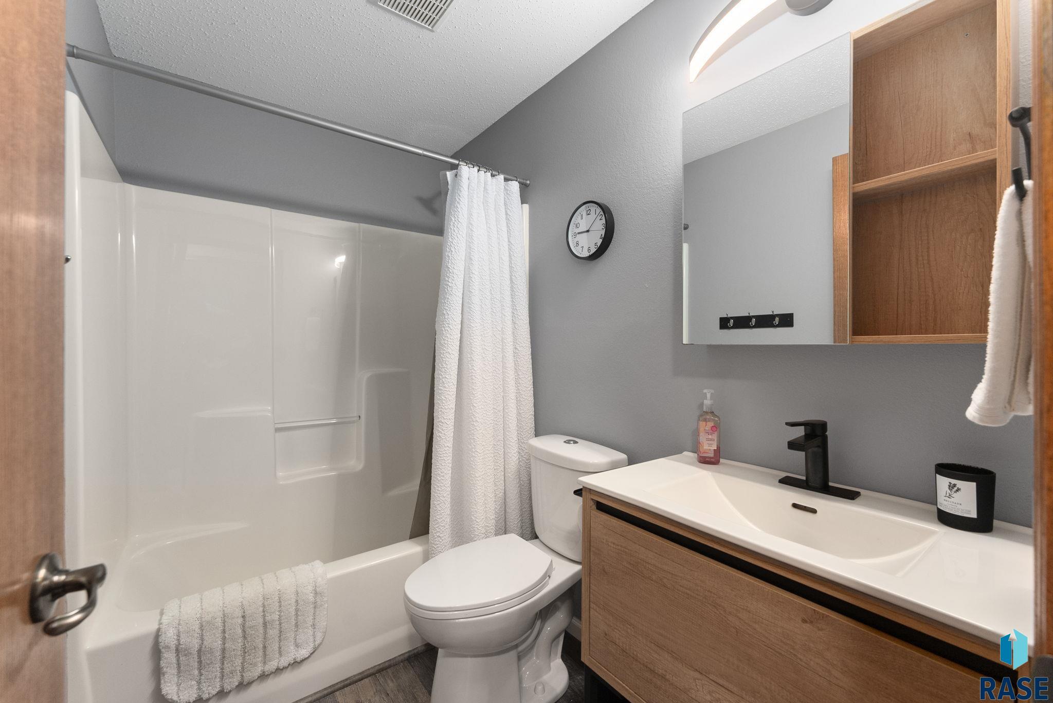 7660 S Rose Crest Ct