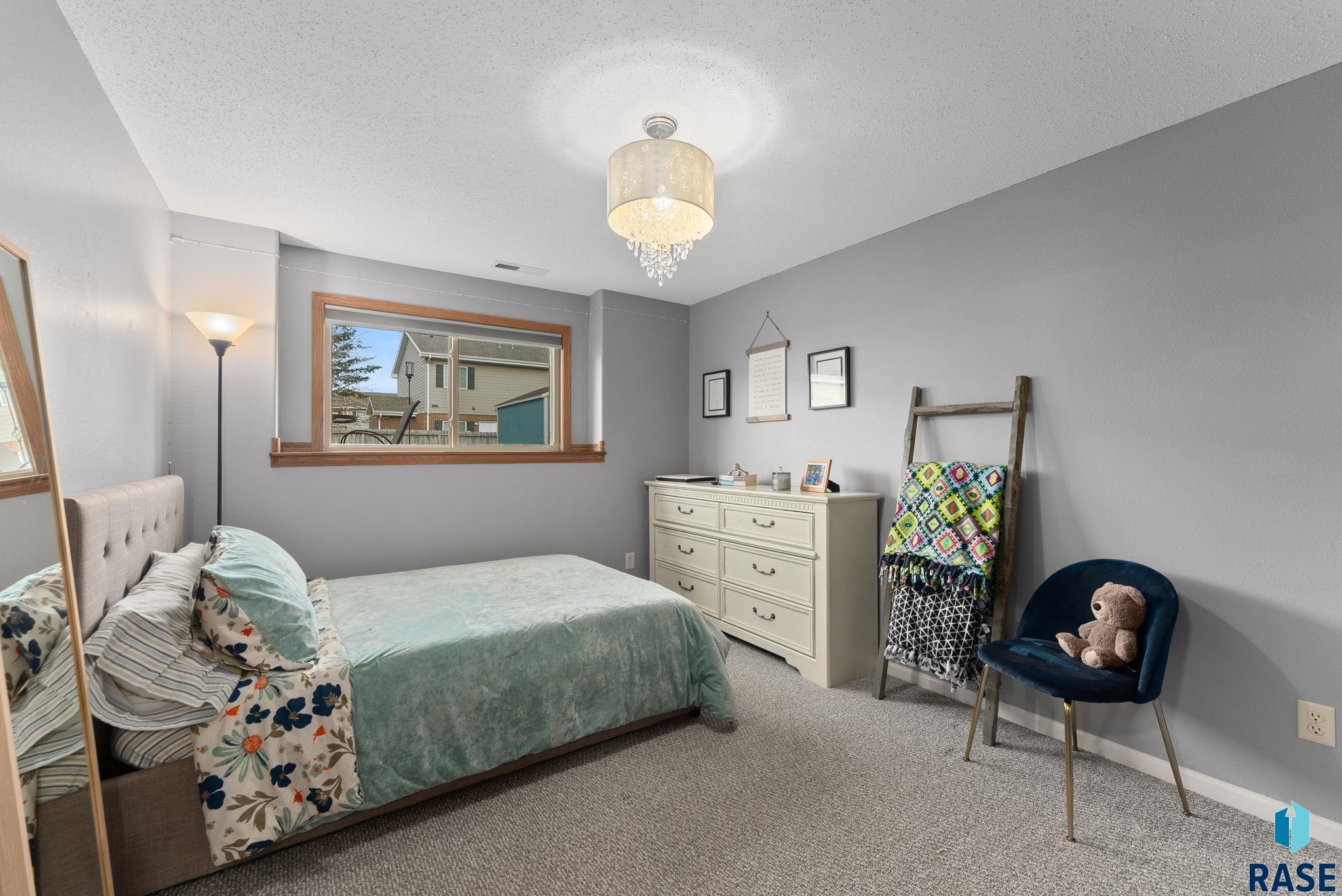 7660 S Rose Crest Ct