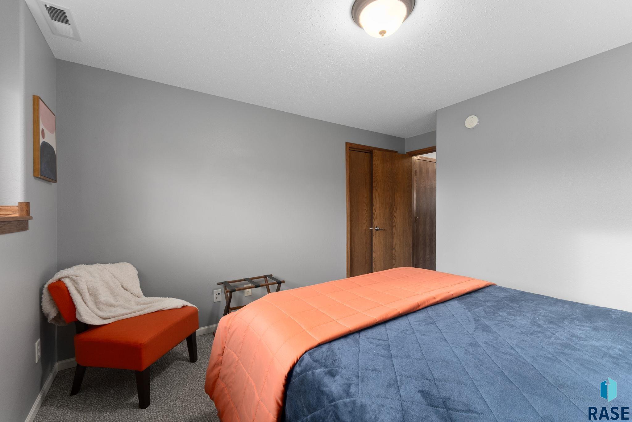 7660 S Rose Crest Ct