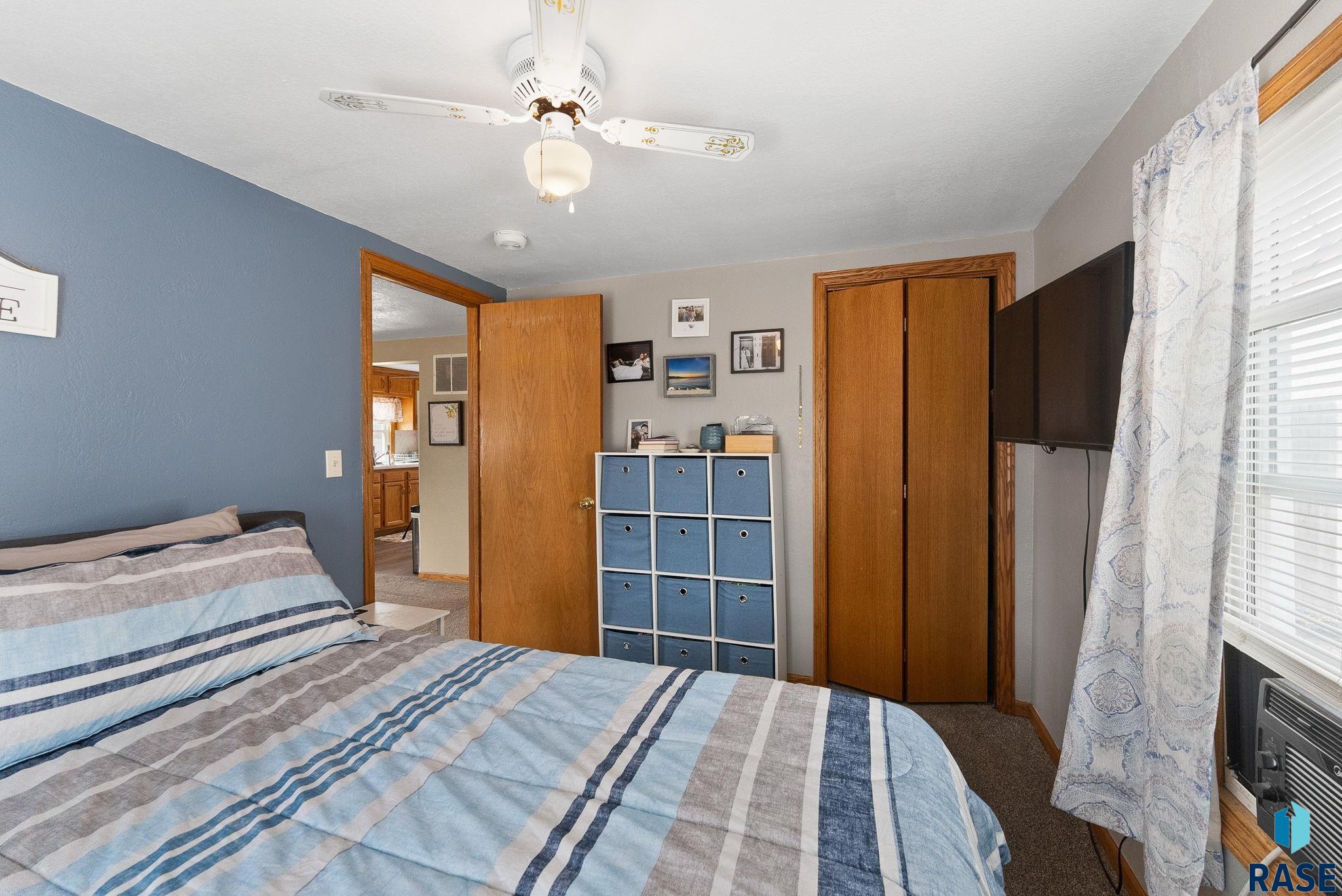 110 W Rose St