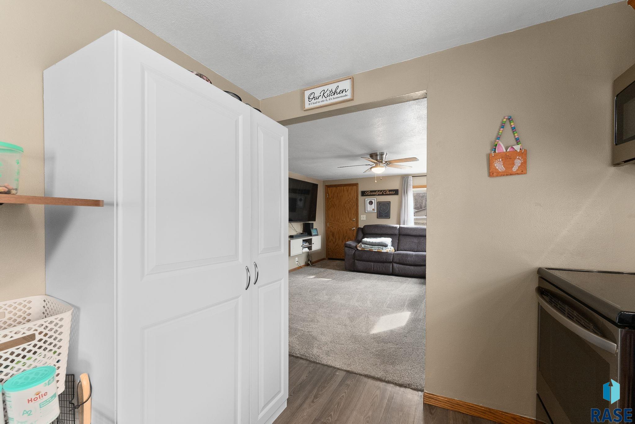 110 W Rose St