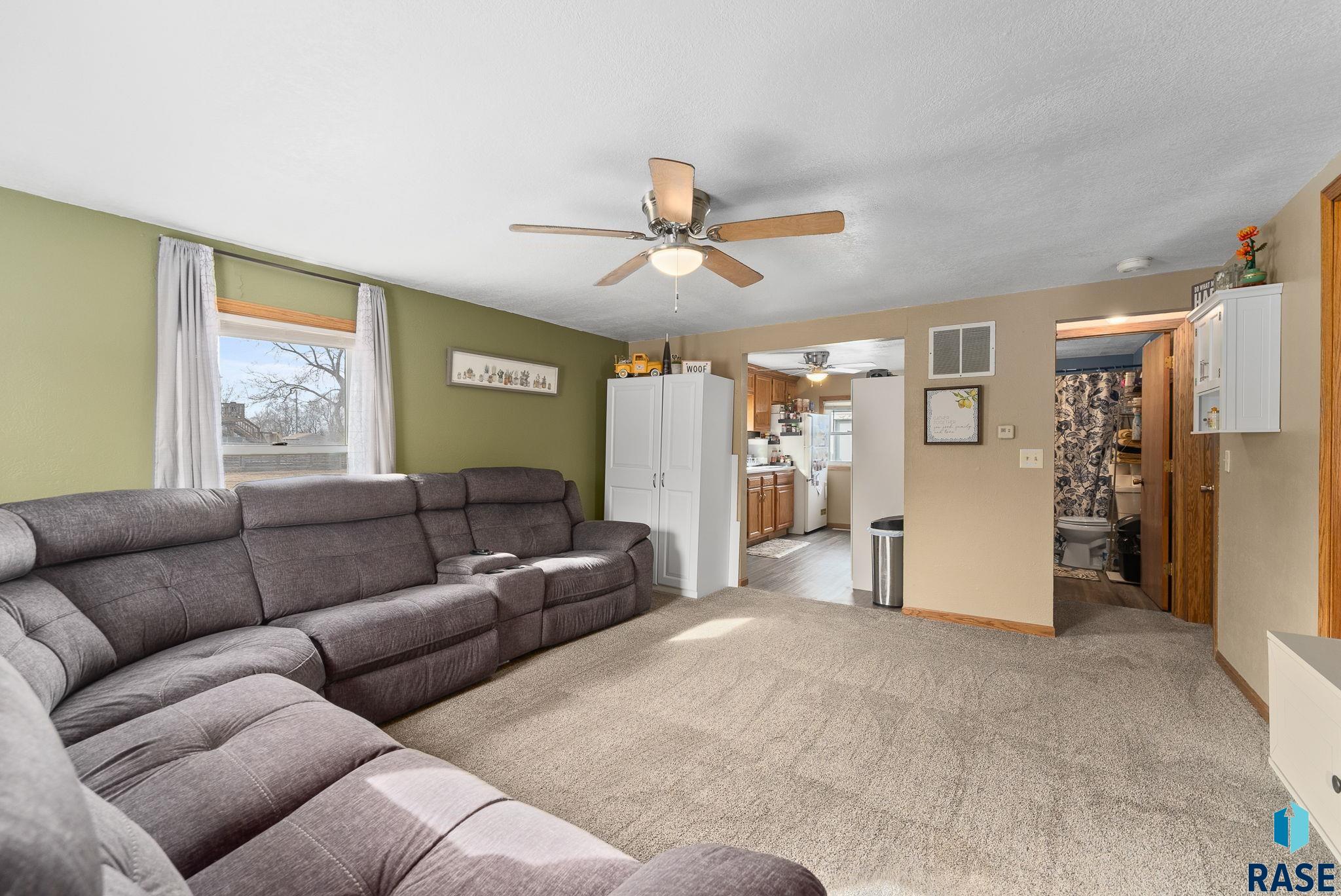 110 W Rose St
