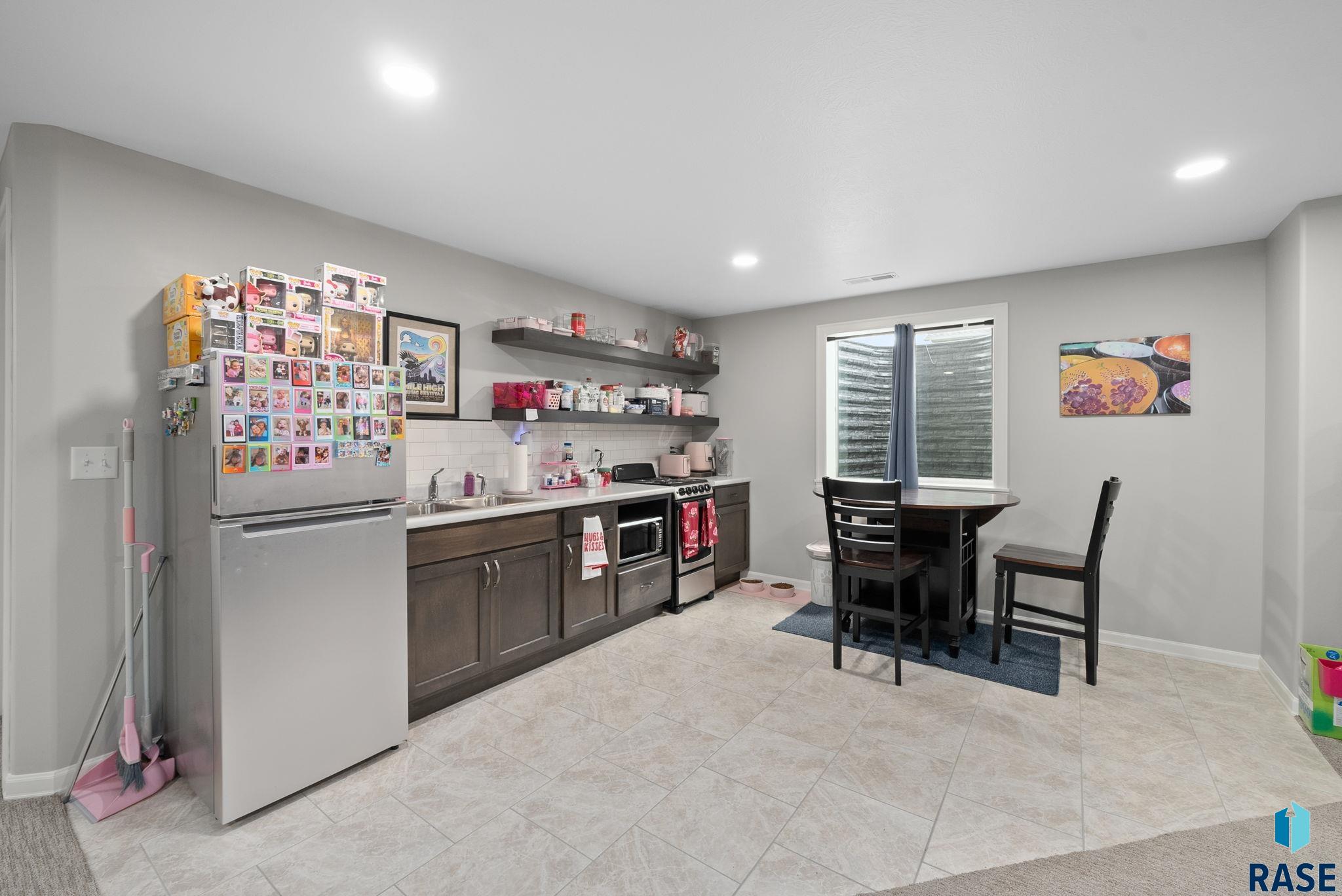 4005 S Home Plate Ave