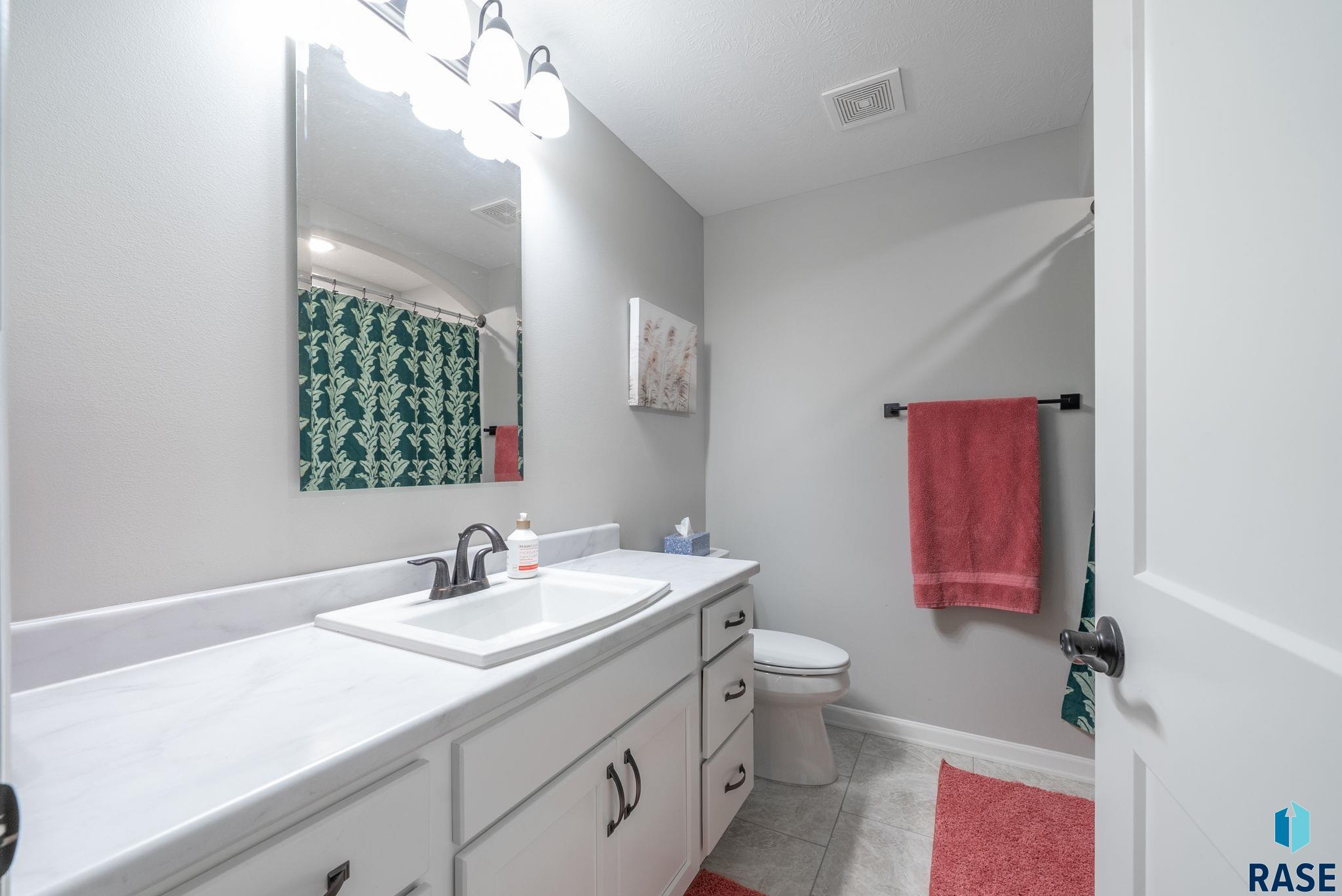 4005 S Home Plate Ave