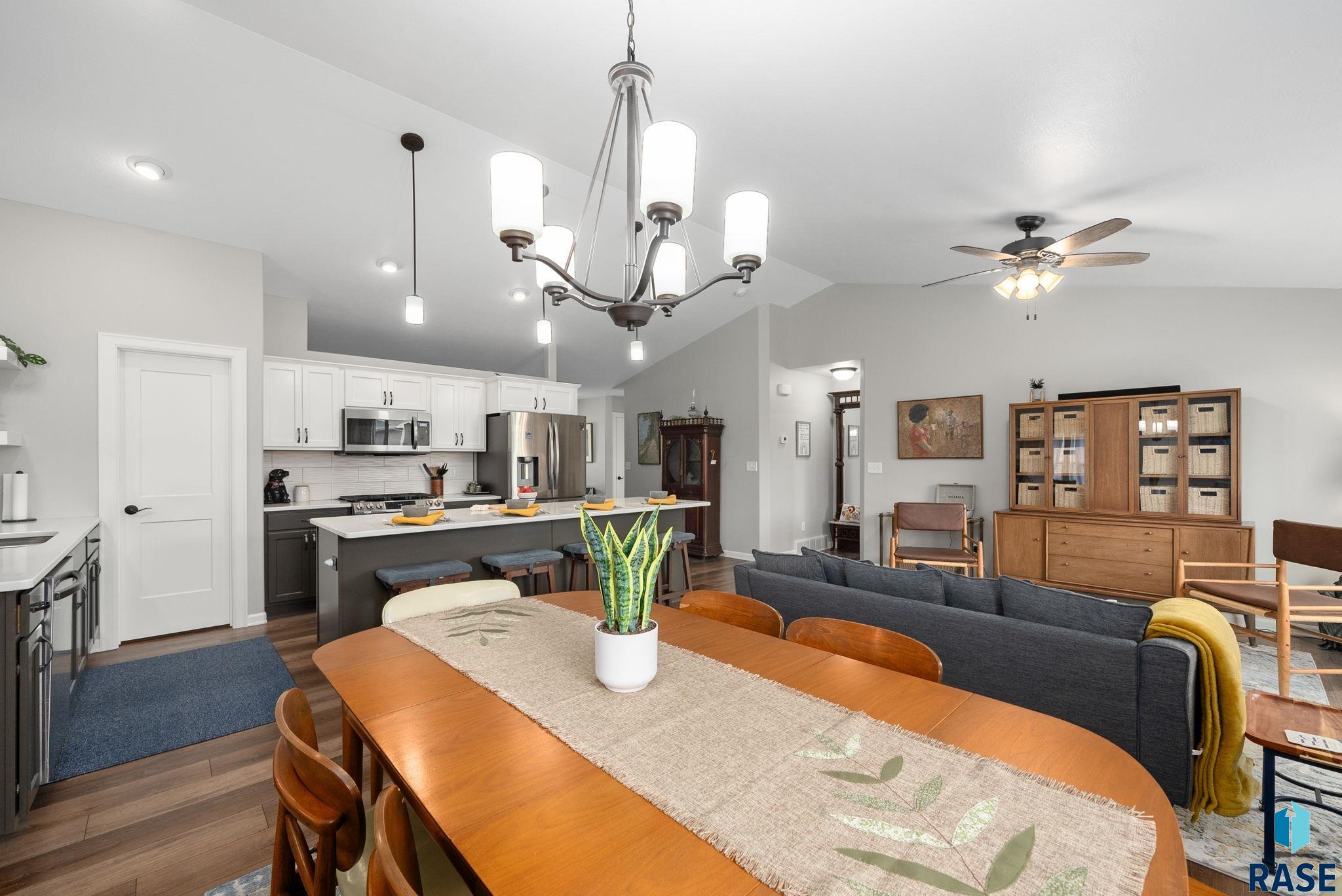 4005 S Home Plate Ave