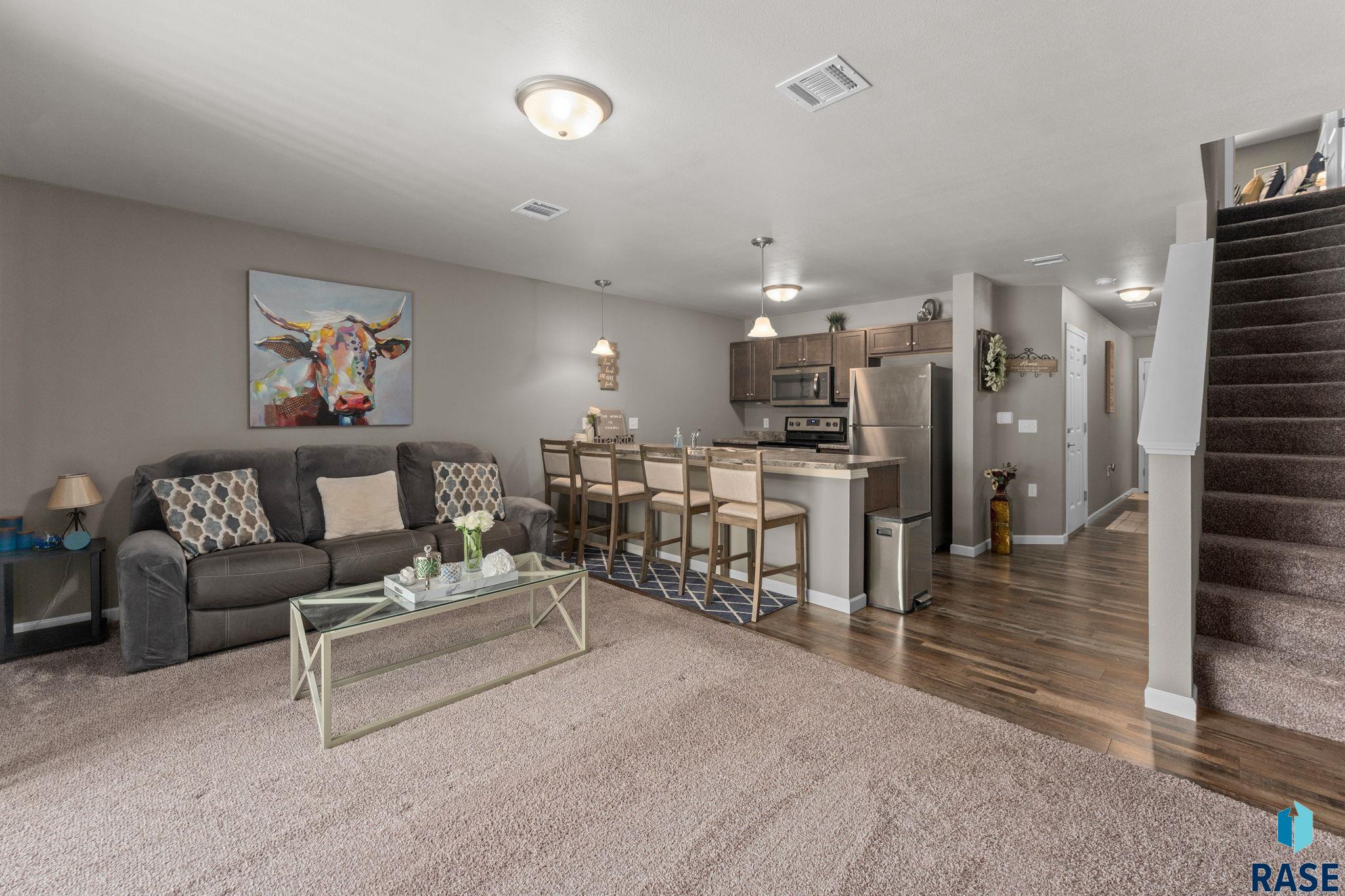 872 S Sycamore Ave Unit: 3