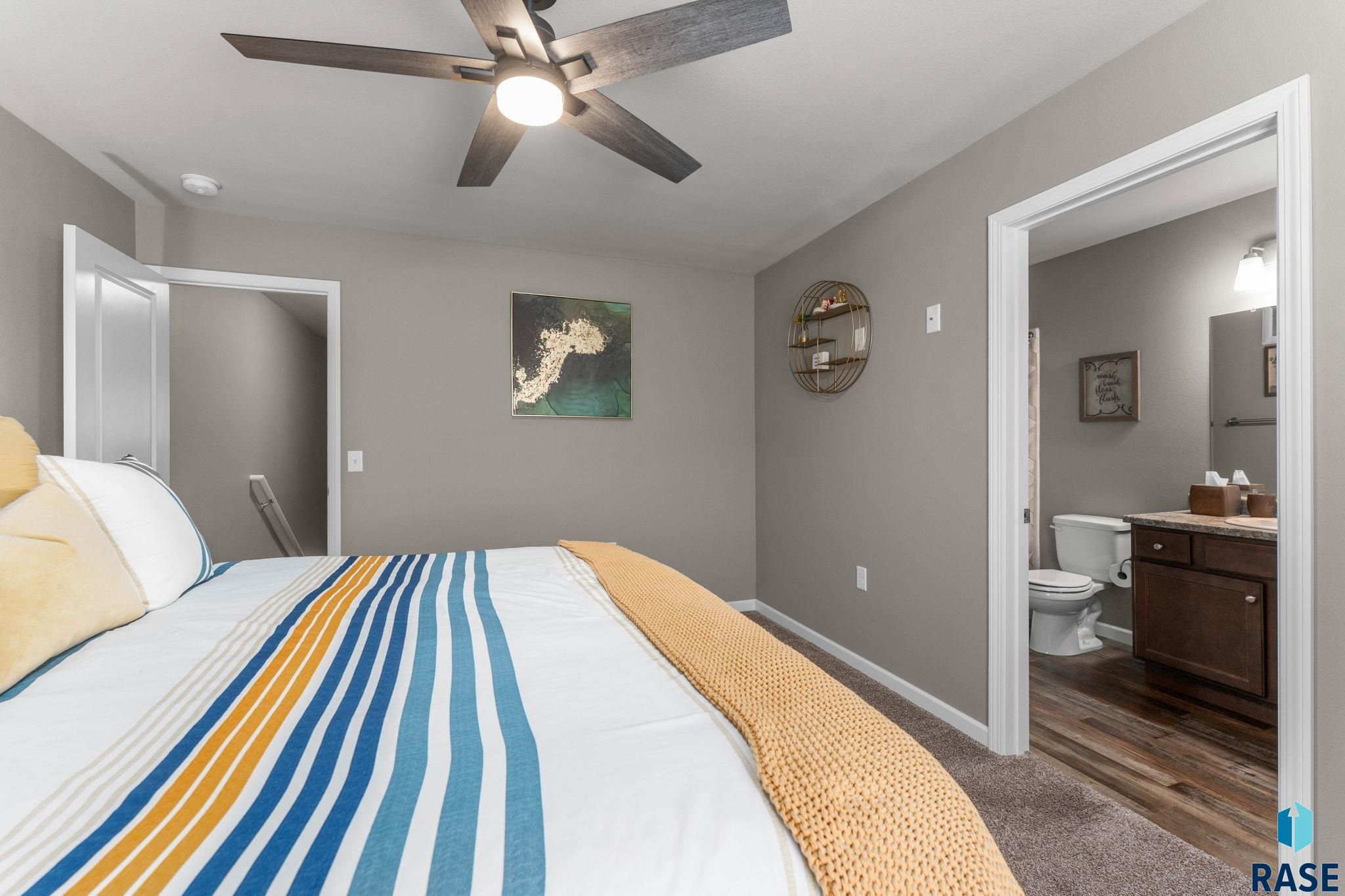 872 S Sycamore Ave Unit: 3