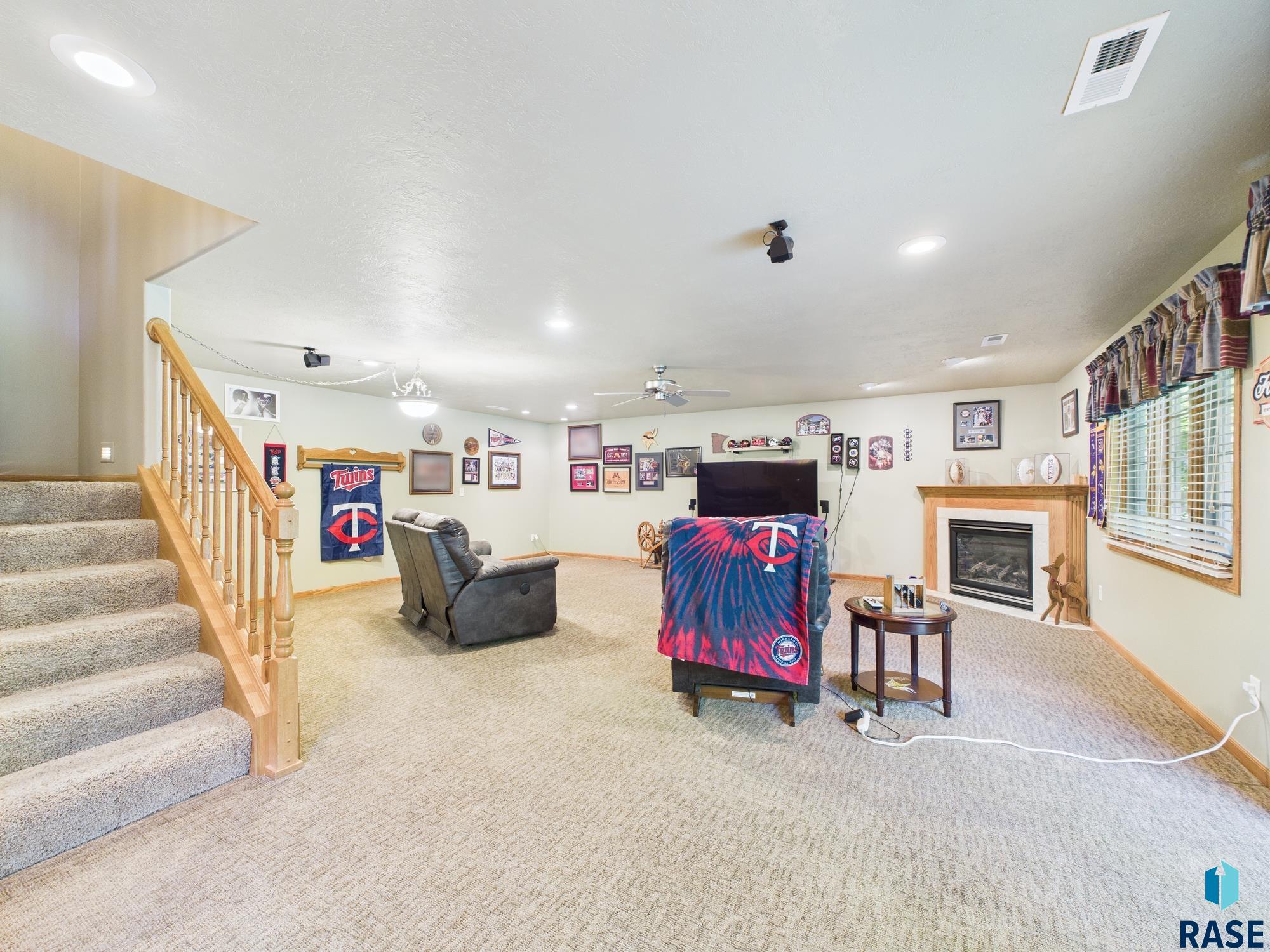 6908 W Stoney Creek St