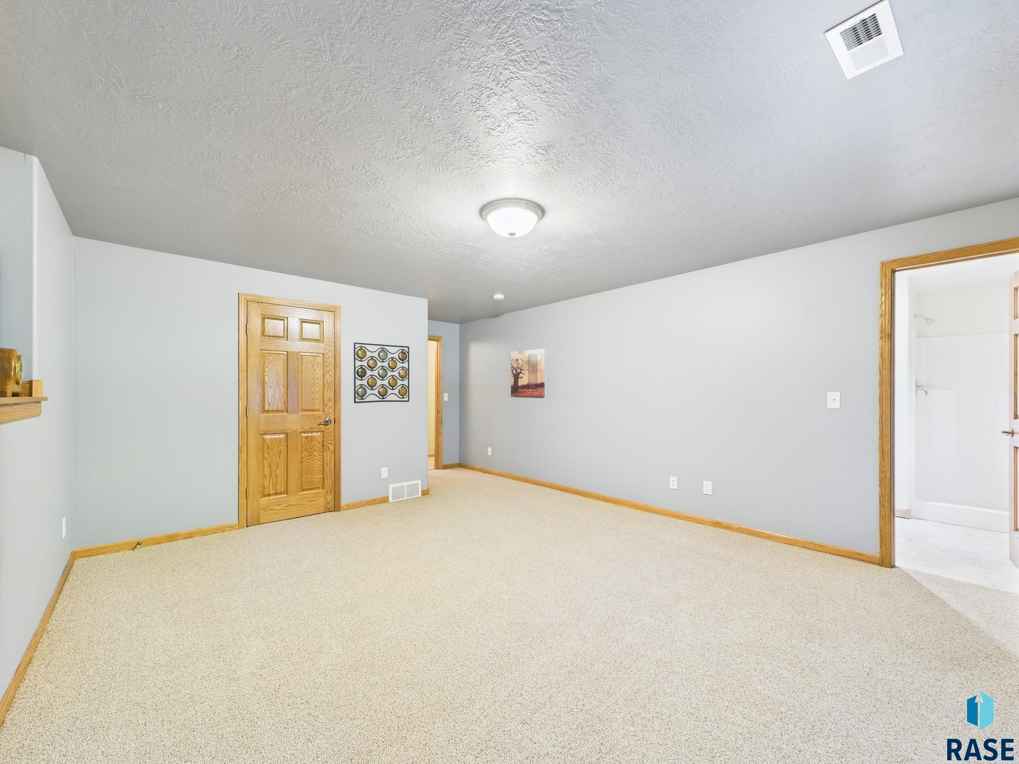 6908 W Stoney Creek St