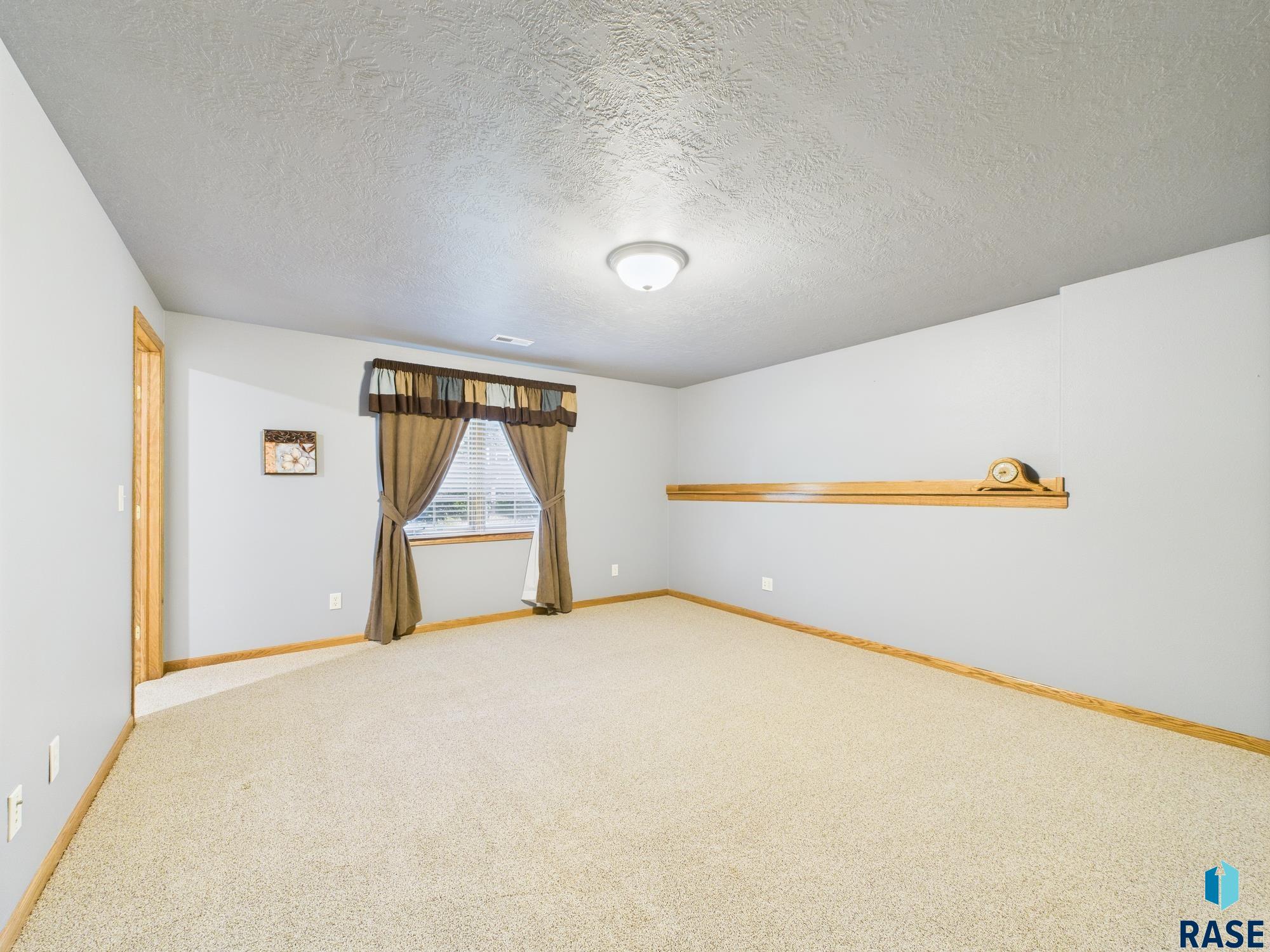 6908 W Stoney Creek St