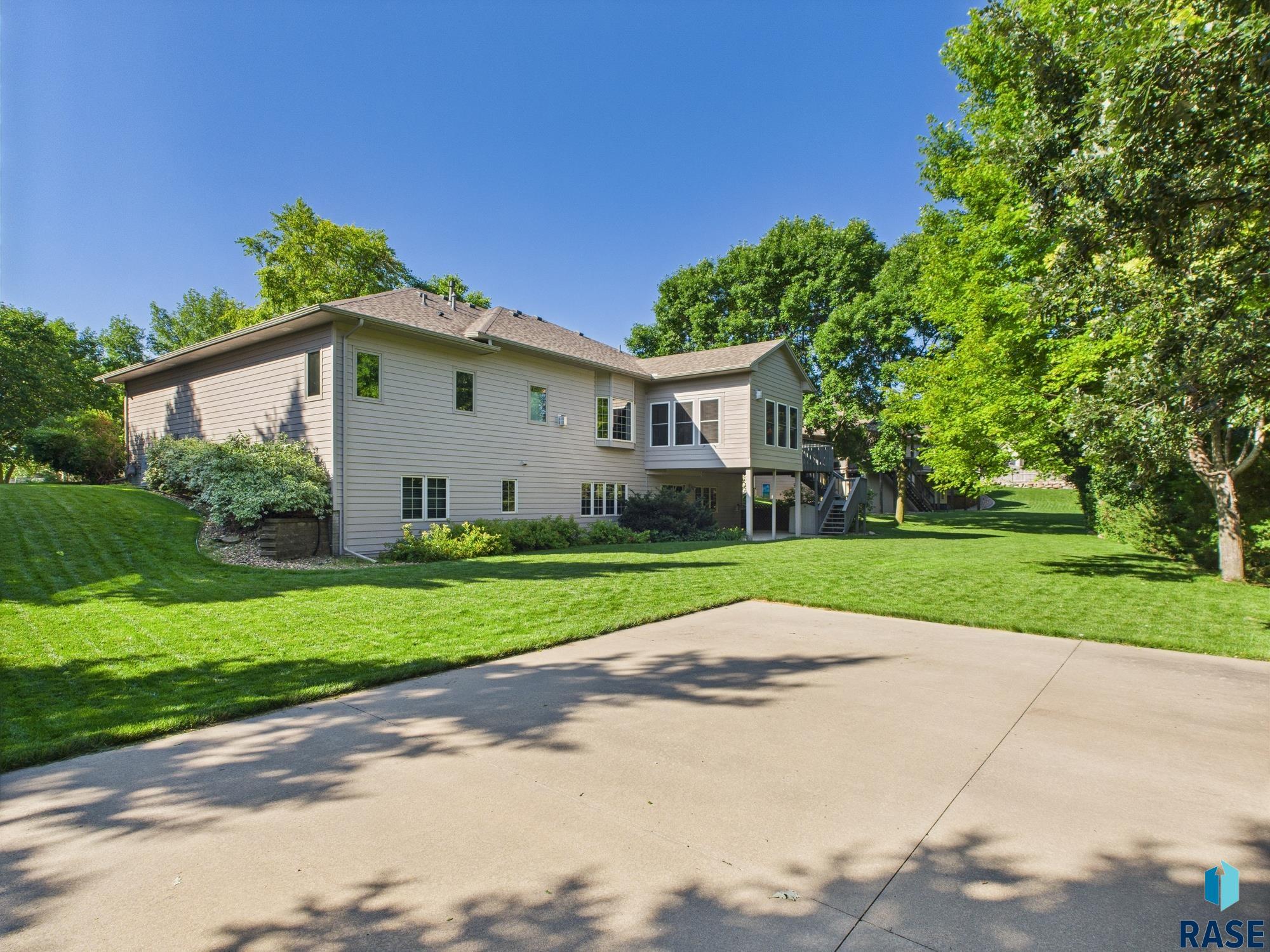 6908 W Stoney Creek St