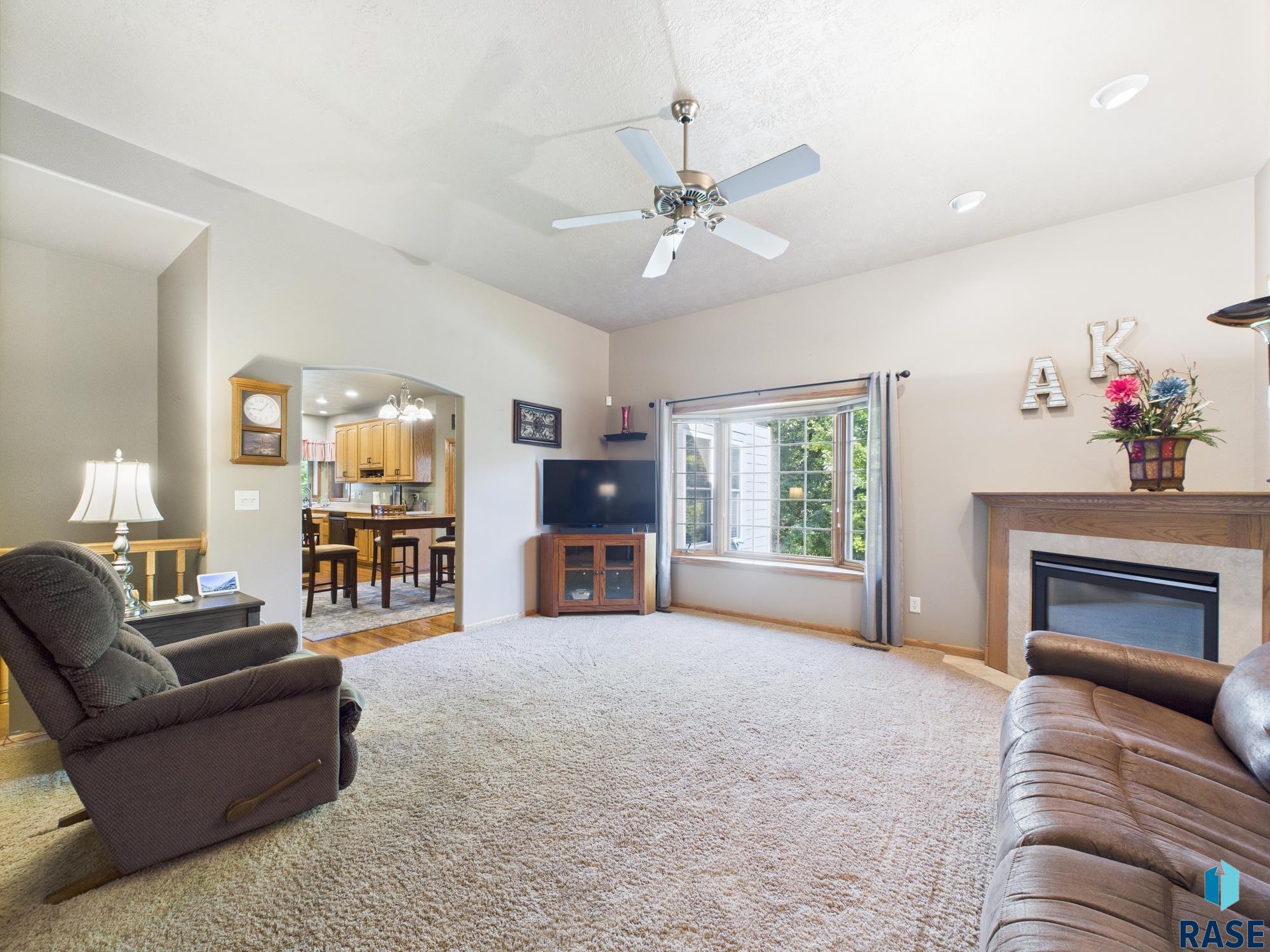 6908 W Stoney Creek St